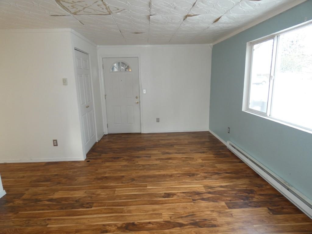 110 E Weile Ave - Photo 3