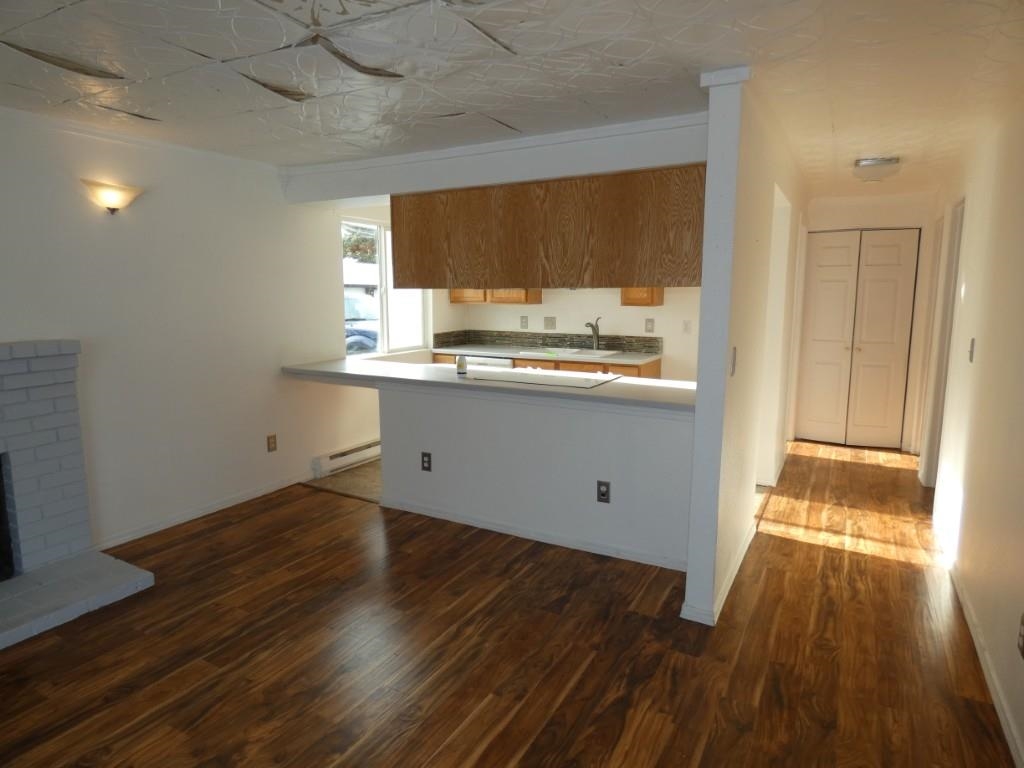 110 E Weile Ave - Photo 4