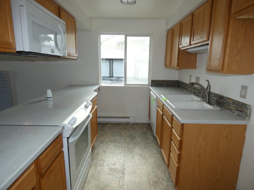 110 E Weile Ave - Photo 6