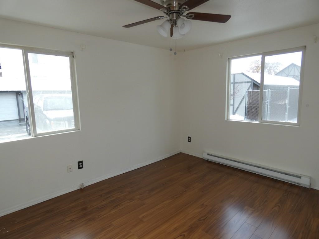110 E Weile Ave - Photo 7