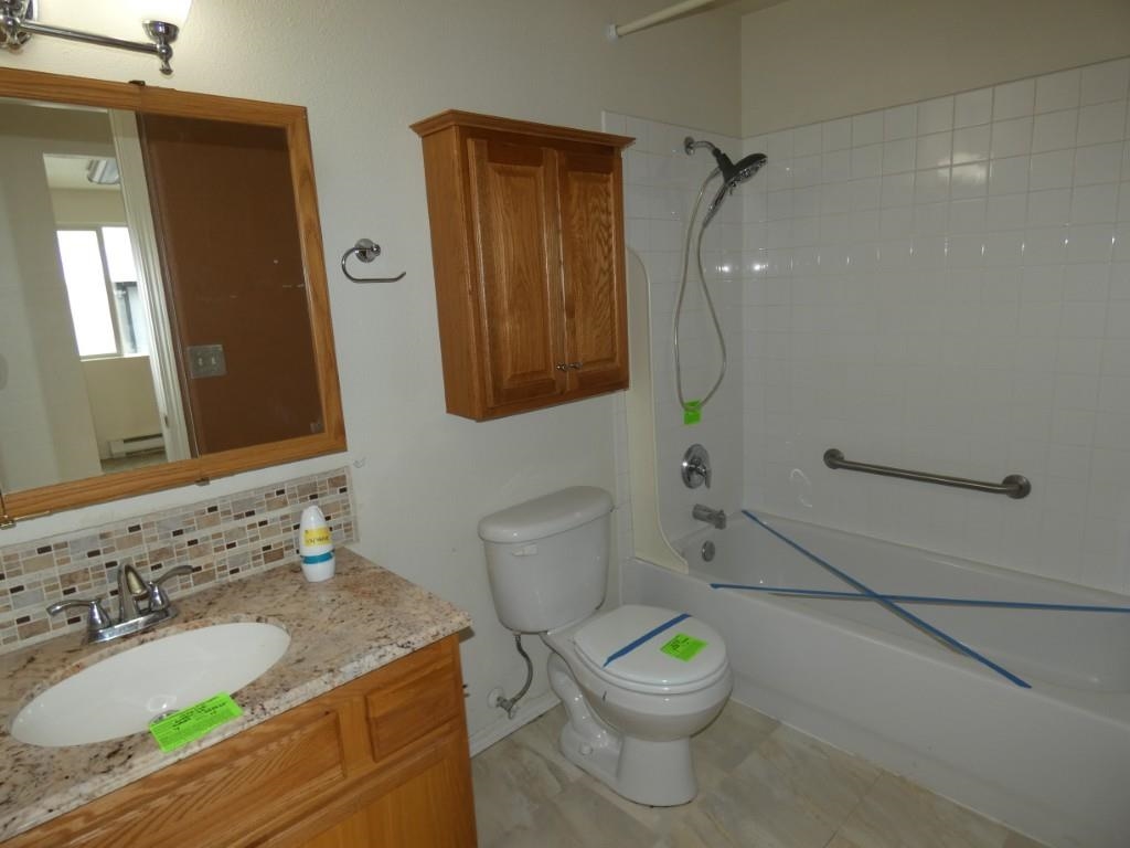 110 E Weile Ave - Photo 8