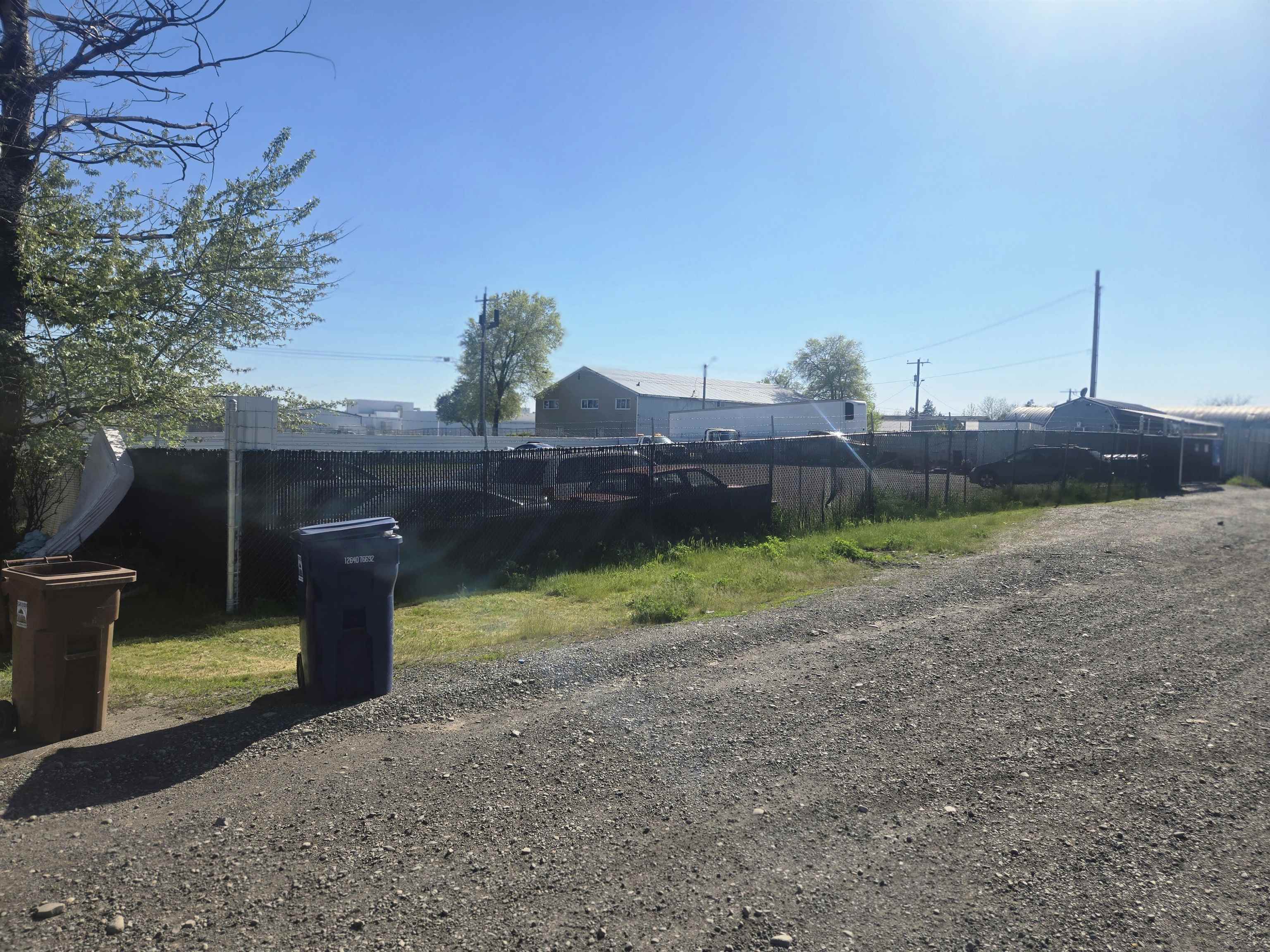 2726 E Providence Ave - Photo 1