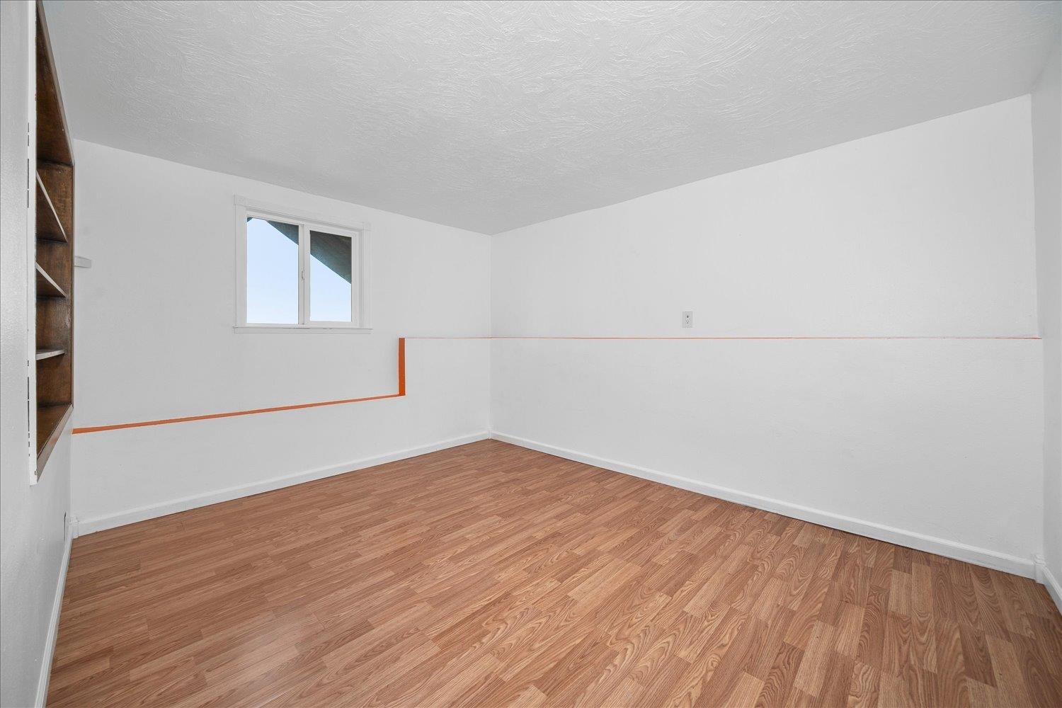 1323 Pineview St - Photo 14