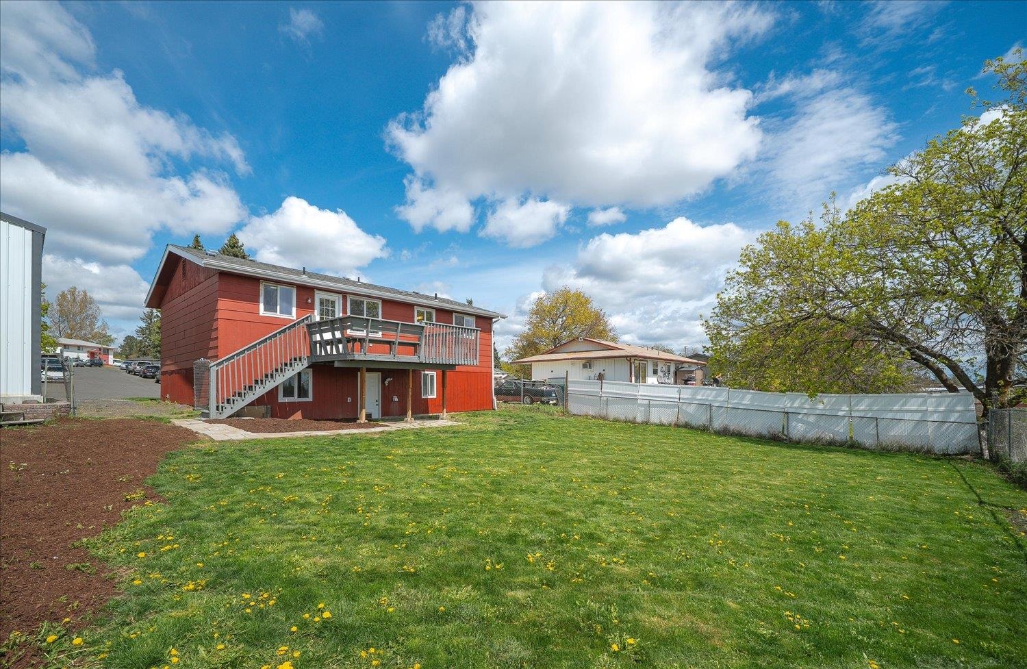 1323 Pineview St - Photo 26