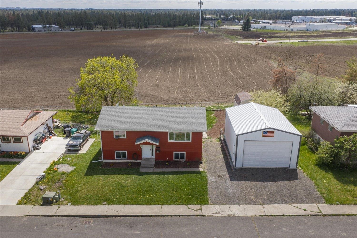 1323 Pineview St - Photo 32