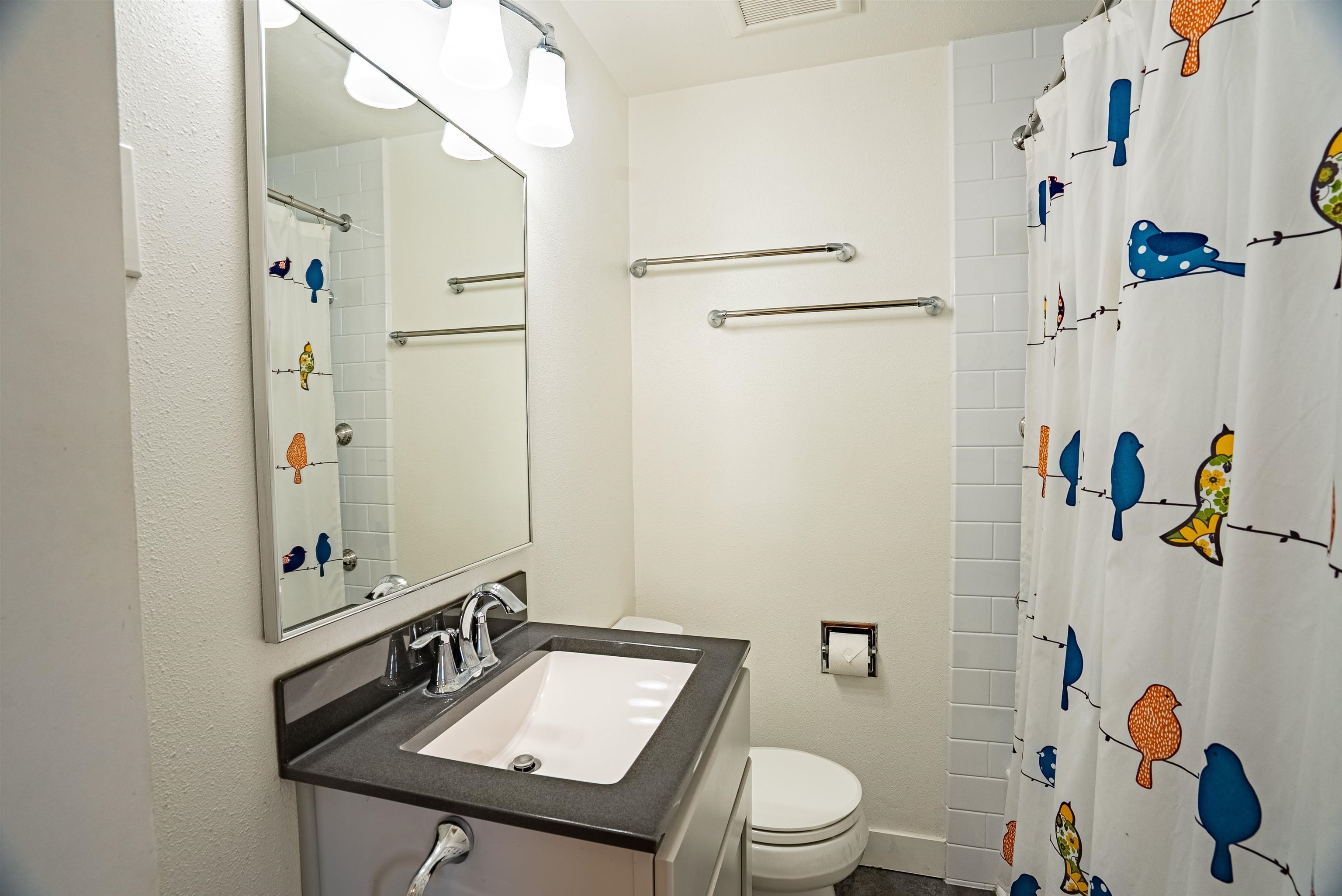 2703 W Rockwell Ave - Photo 16