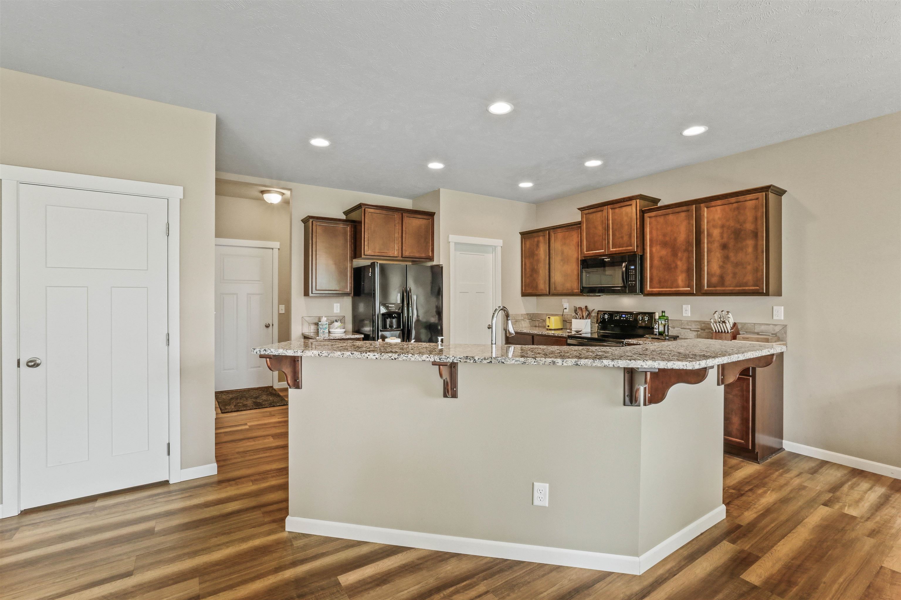 712 E Belle Ln - Photo 9