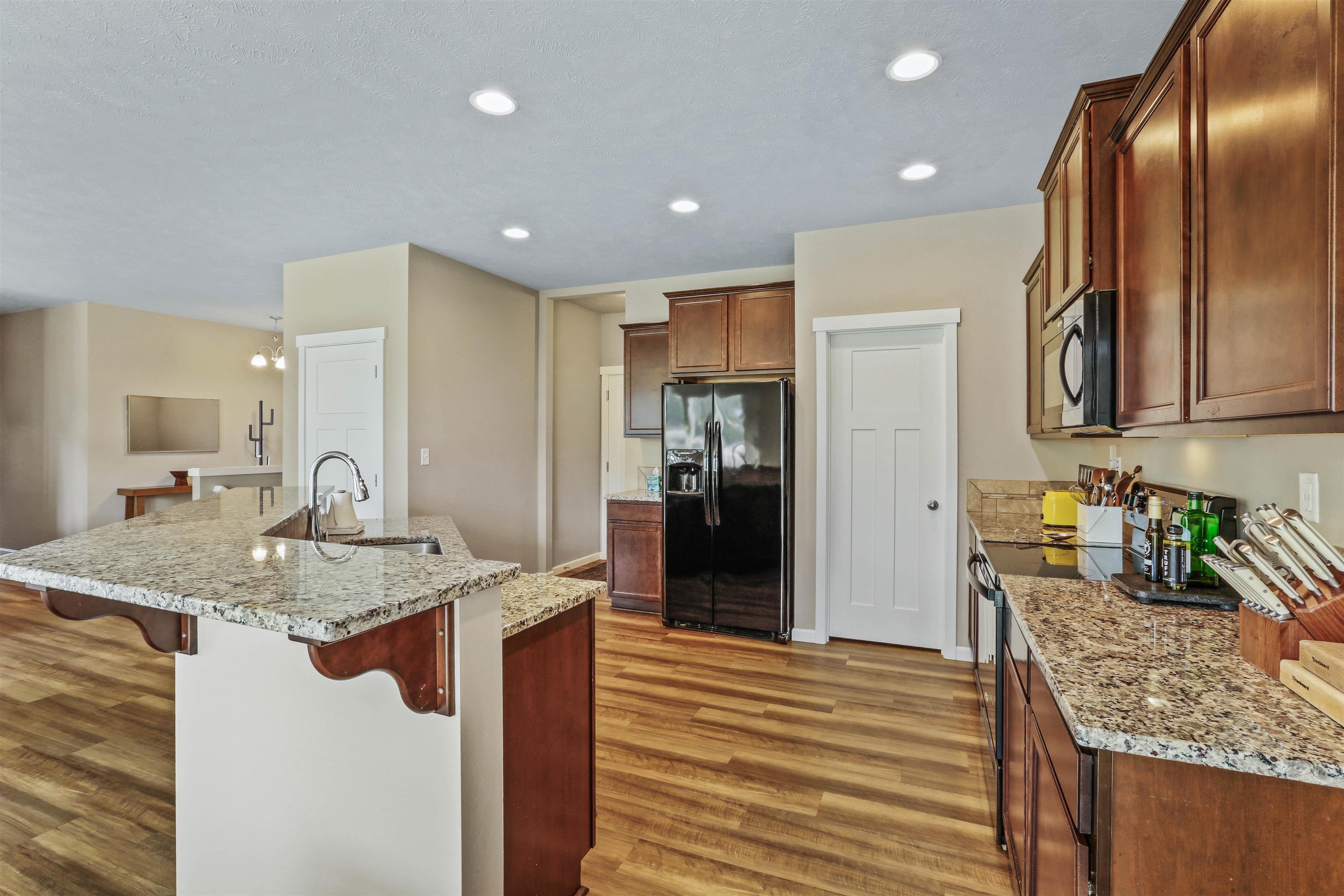 712 E Belle Ln - Photo 10