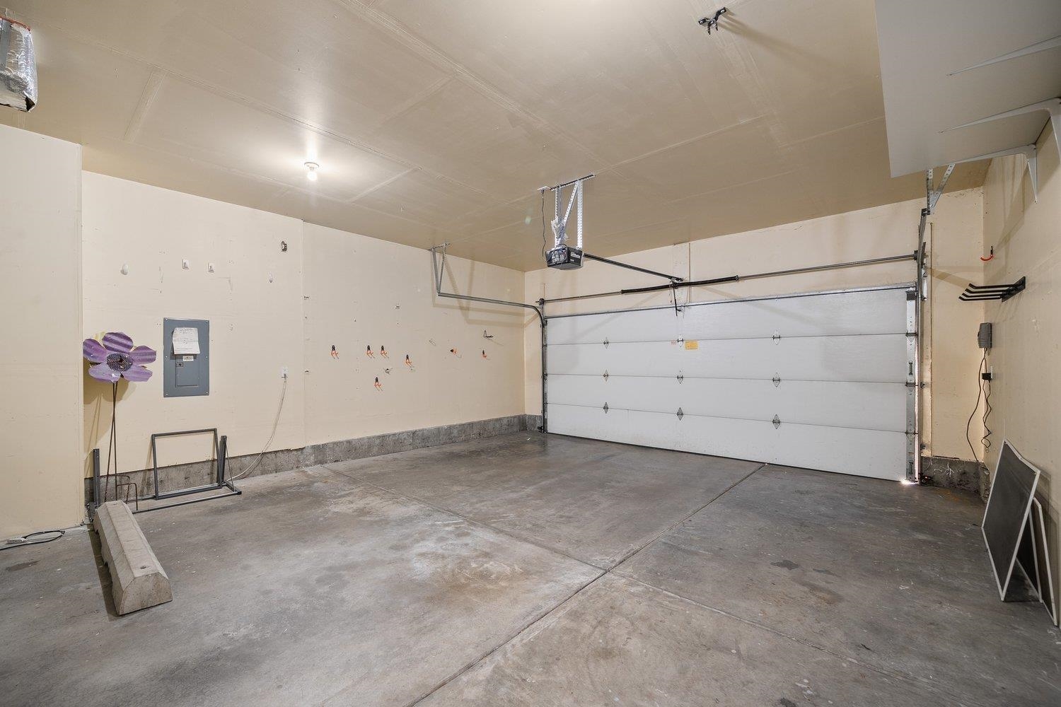 1712 N Drummond St - Photo 16