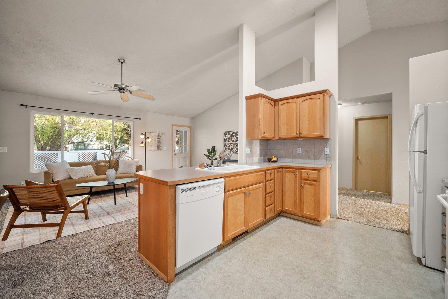 1712 N Drummond St - Photo 9