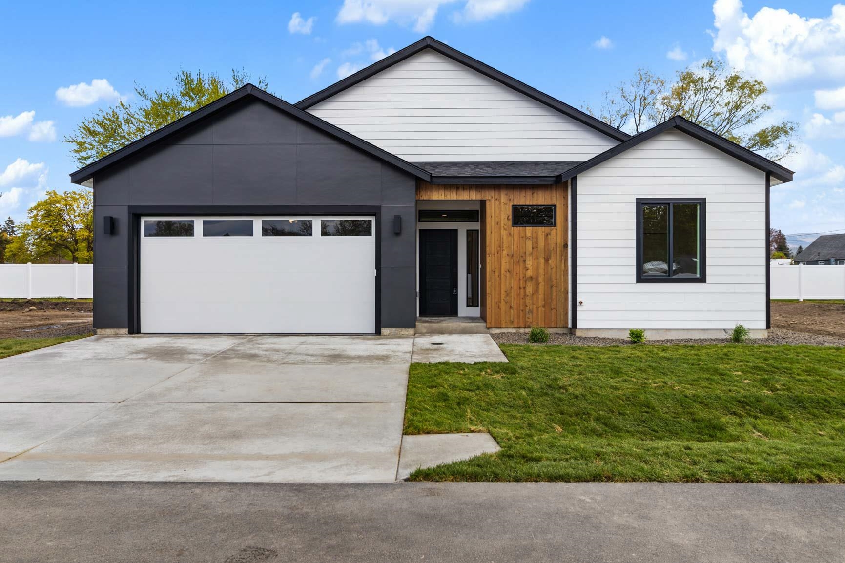 414 N Moen Ln - Photo 1