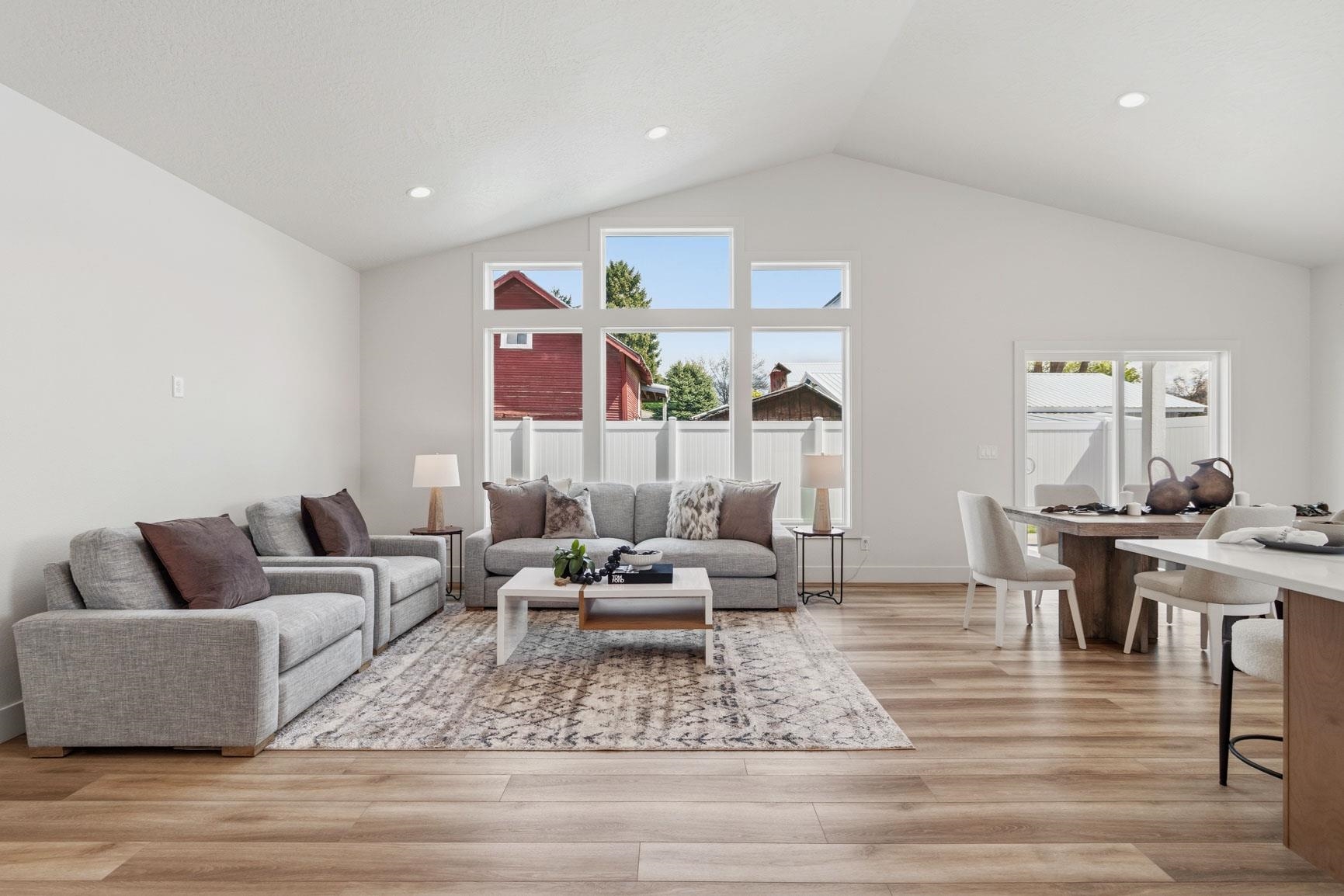 414 N Moen Ln - Photo 4