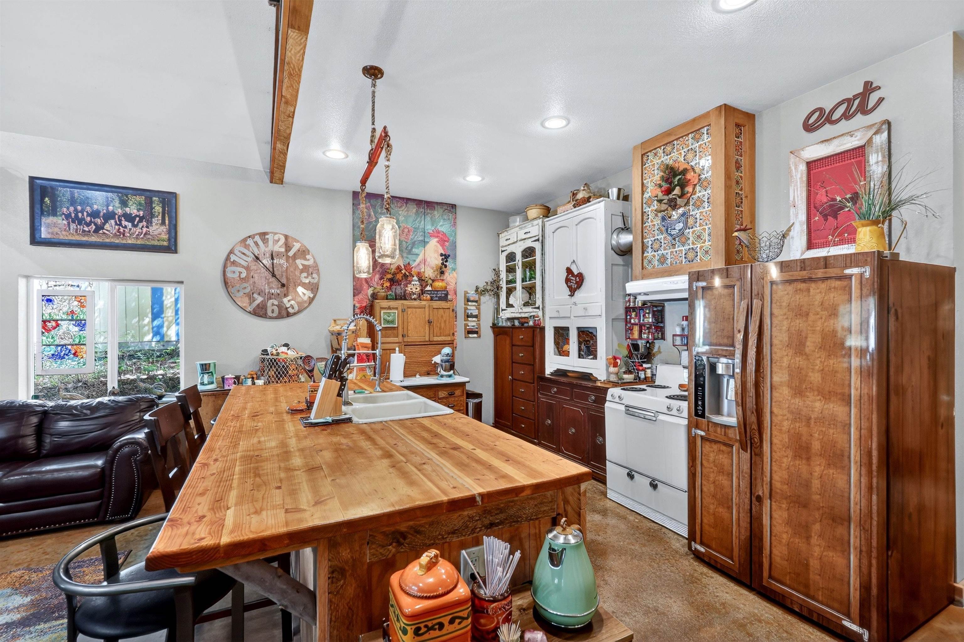 1082 Balcom Rd - Photo 12