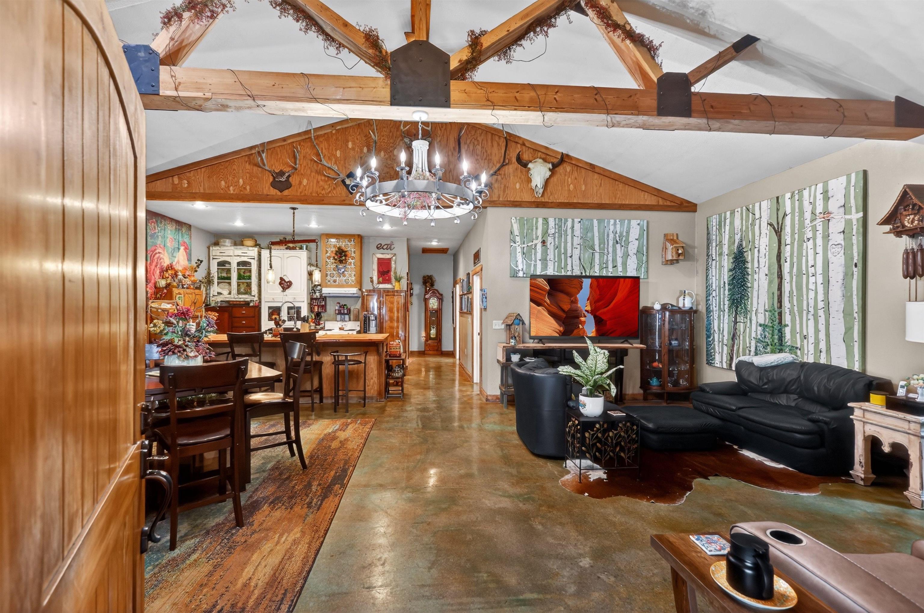 1082 Balcom Rd - Photo 4