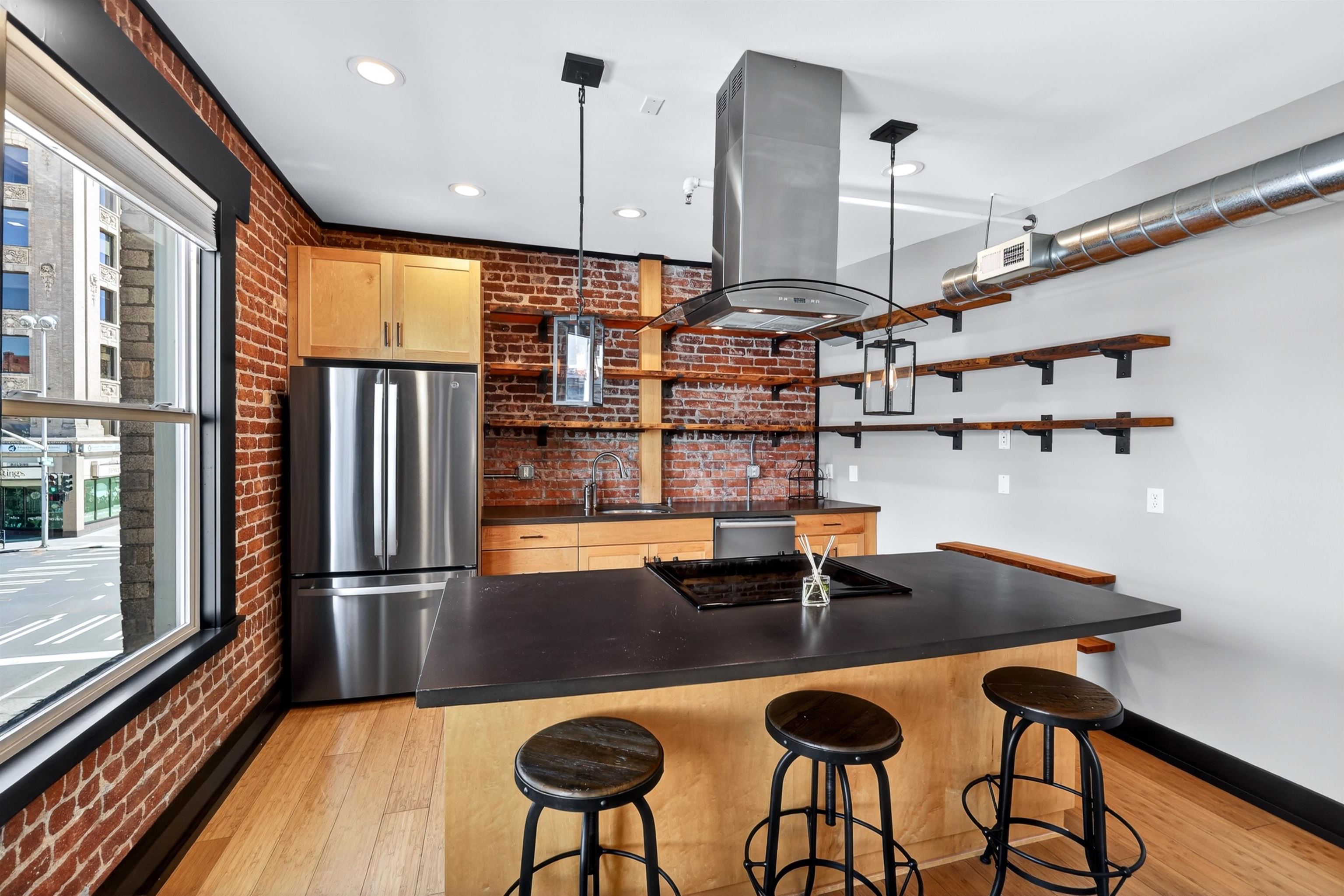 401 W 1st Ave - Photo 13