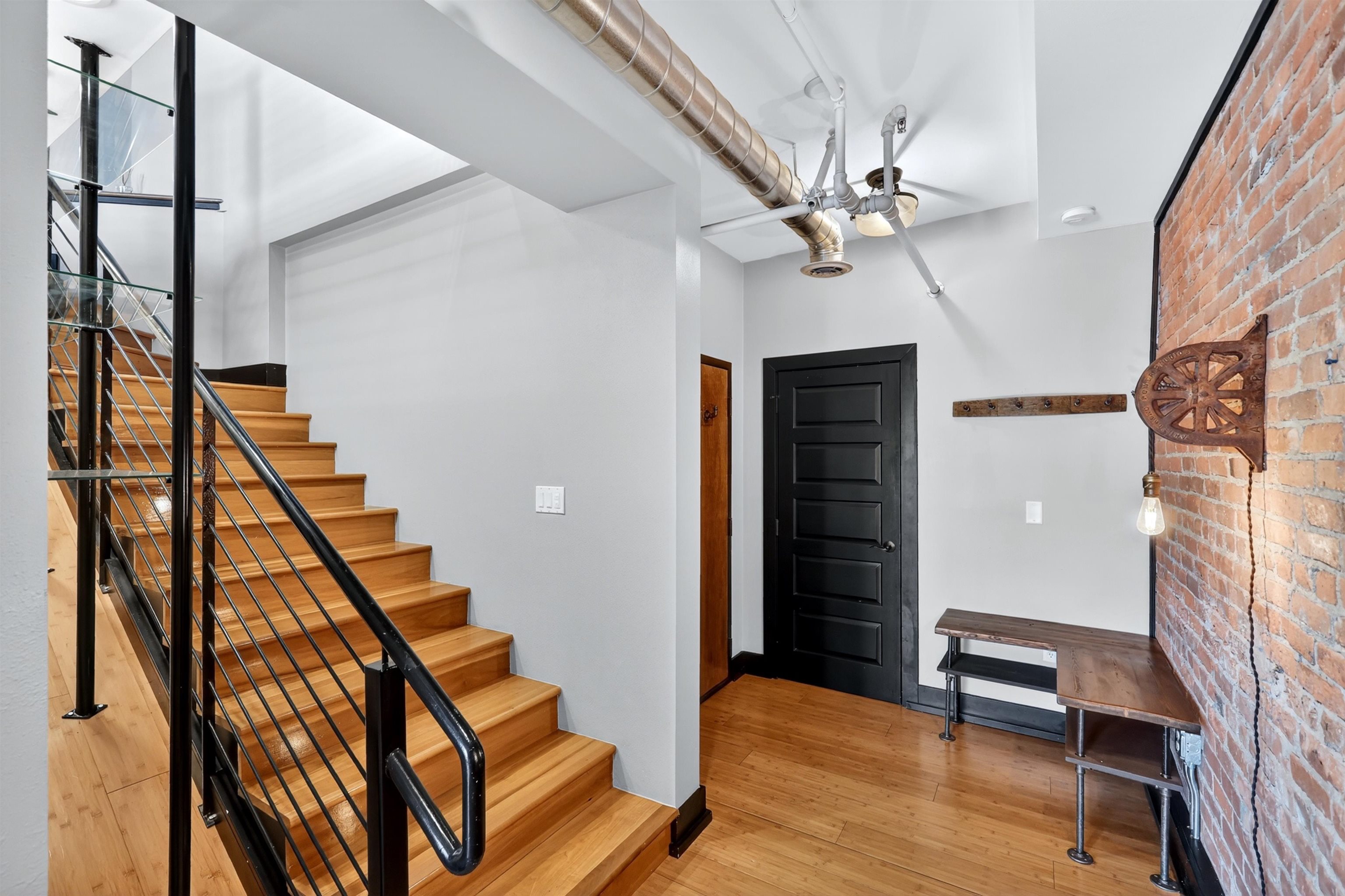 401 W 1st Ave - Photo 17