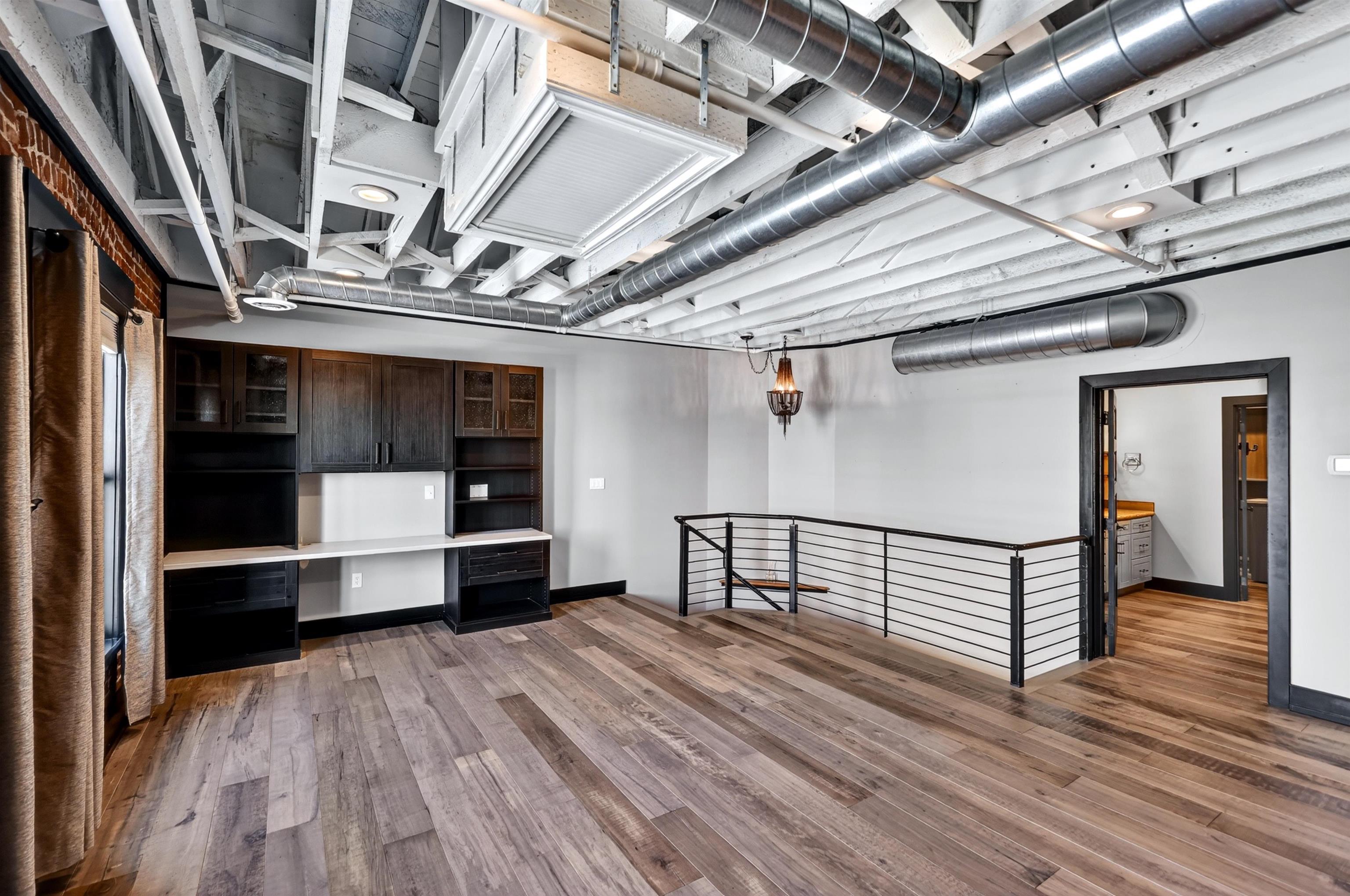 401 W 1st Ave - Photo 22