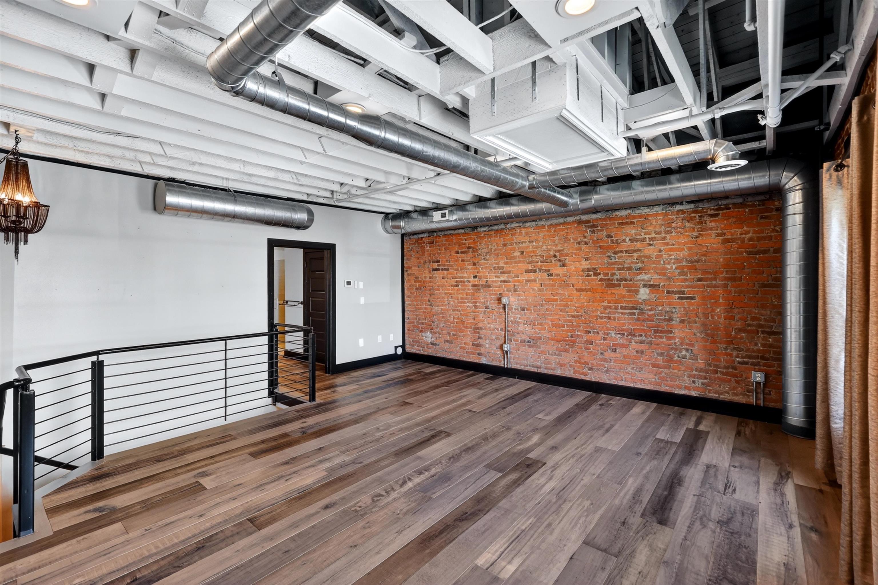 401 W 1st Ave - Photo 23