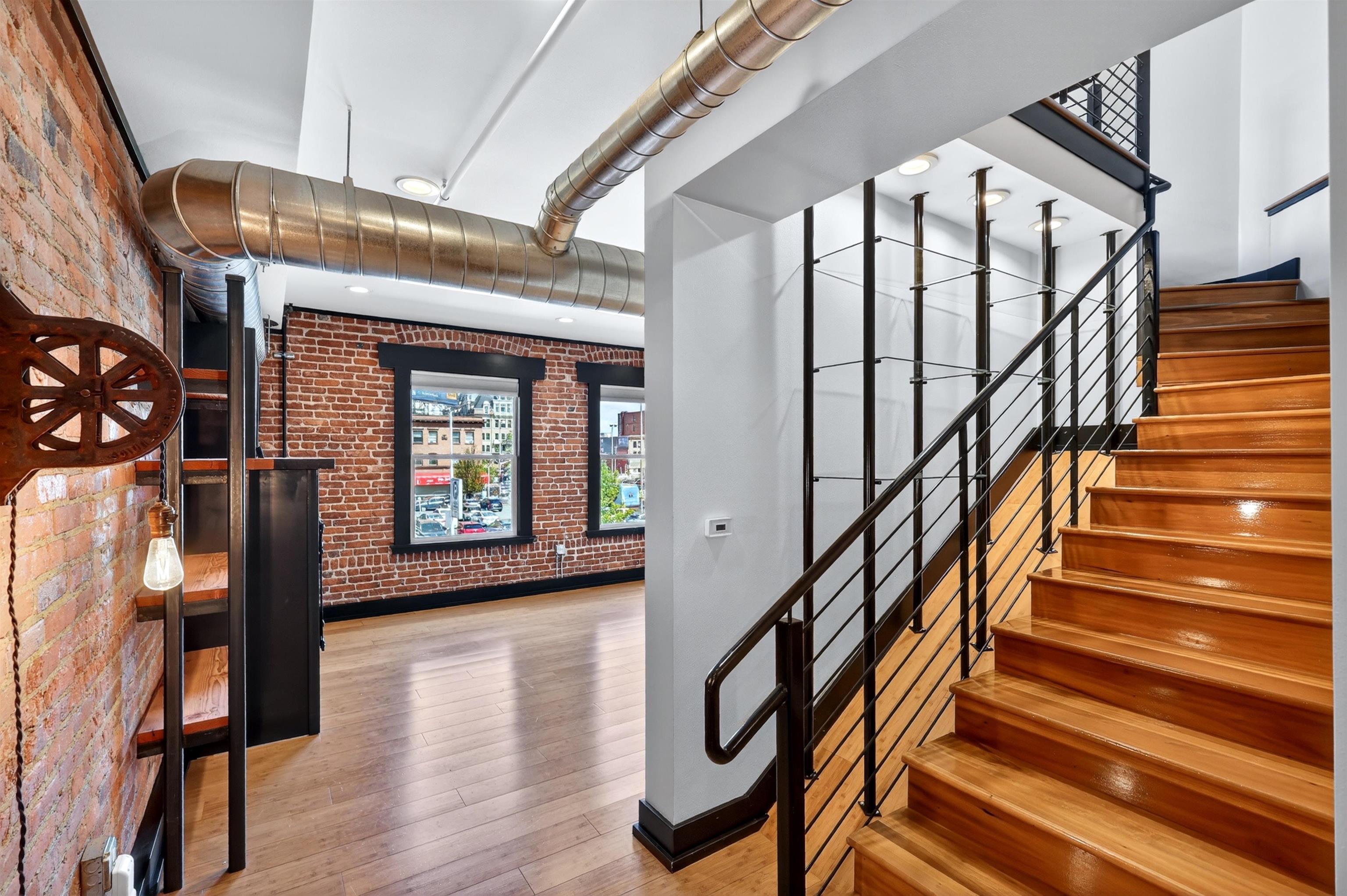 401 W 1st Ave - Photo 7