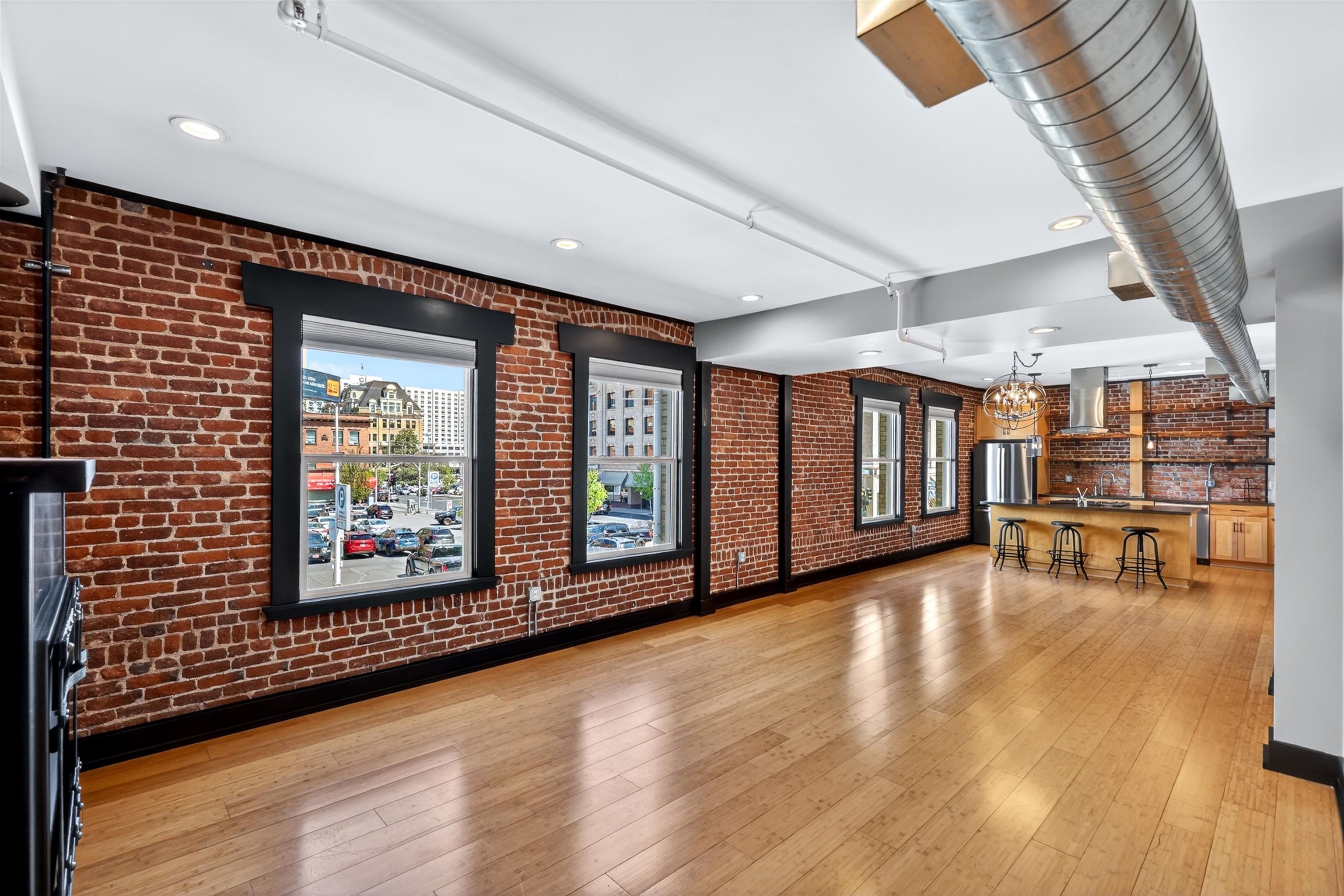 401 W 1st Ave - Photo 8