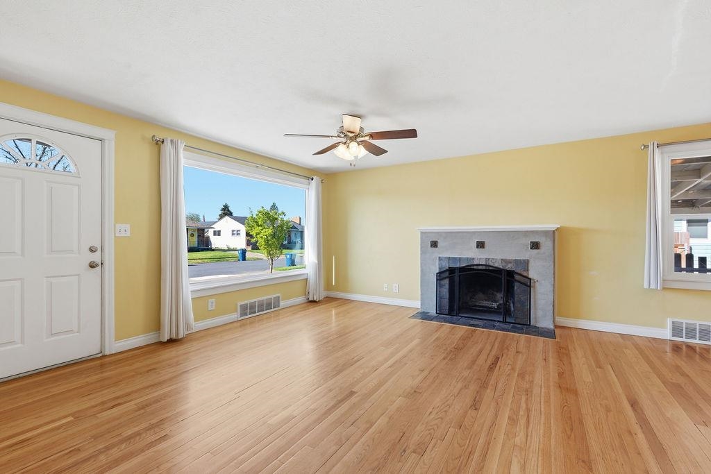 4906 W Princeton Pl - Photo 2