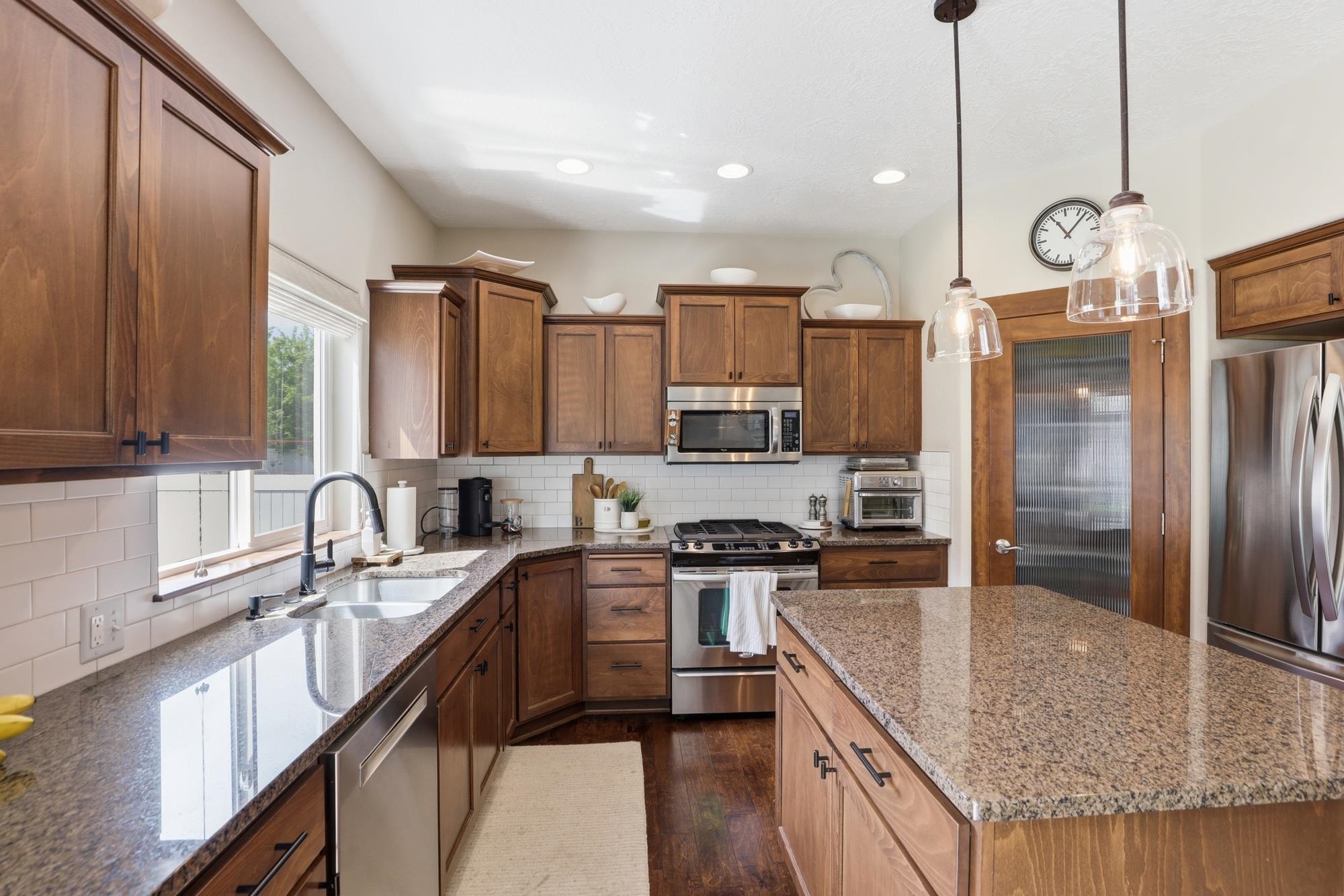 24920 E Bergamot Ct - Photo 12