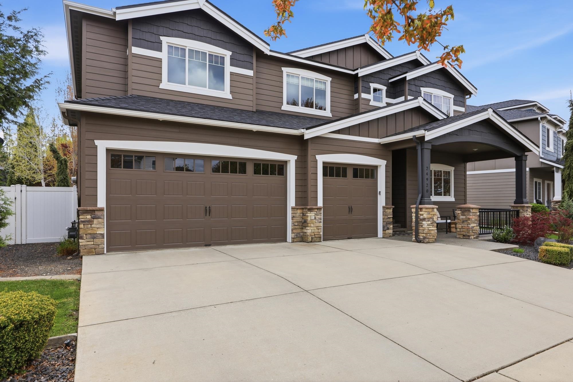 24920 E Bergamot Ct - Photo 3