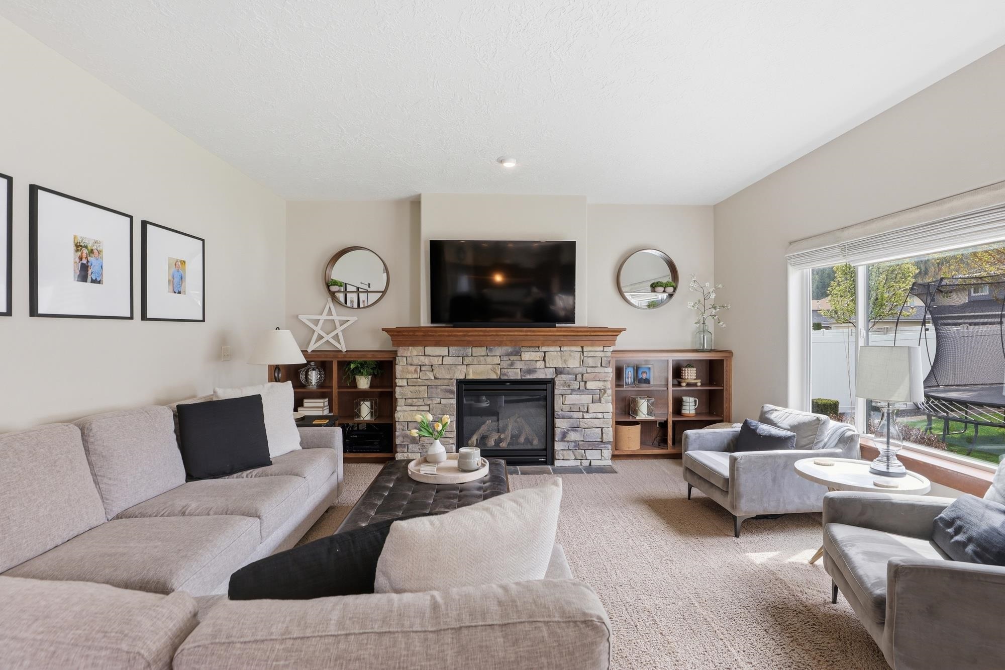24920 E Bergamot Ct - Photo 5