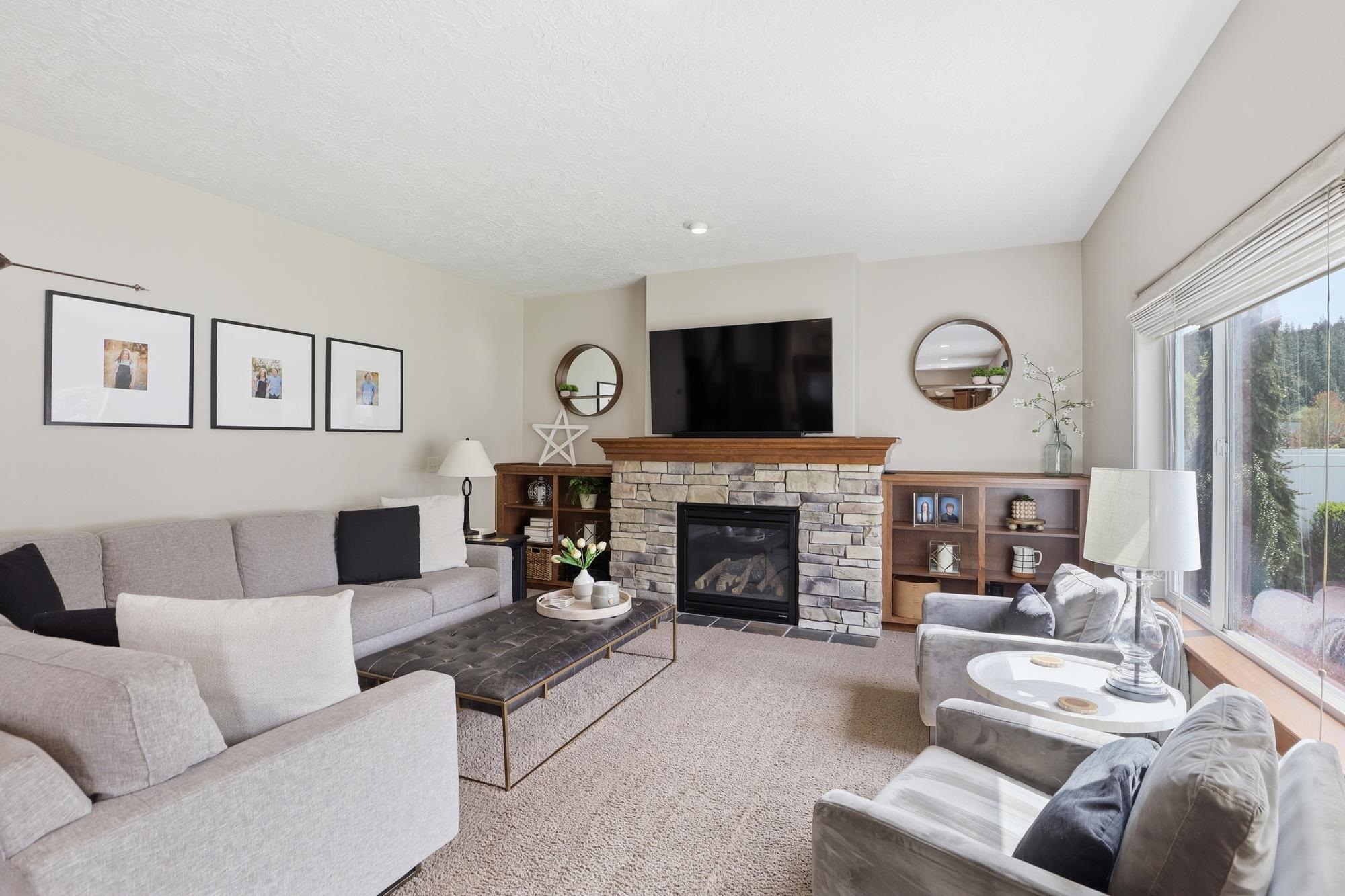 24920 E Bergamot Ct - Photo 6