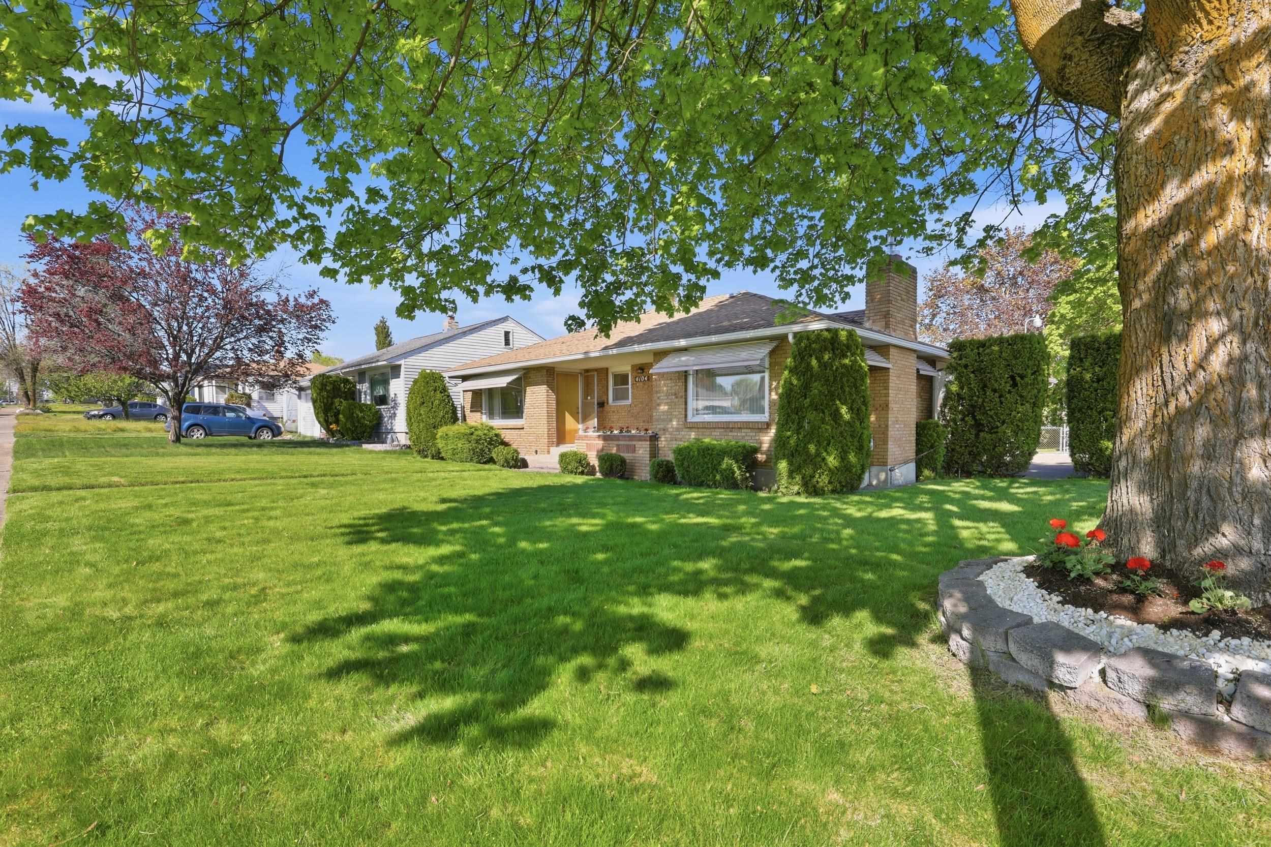 4104 N Elgin St - Photo 3