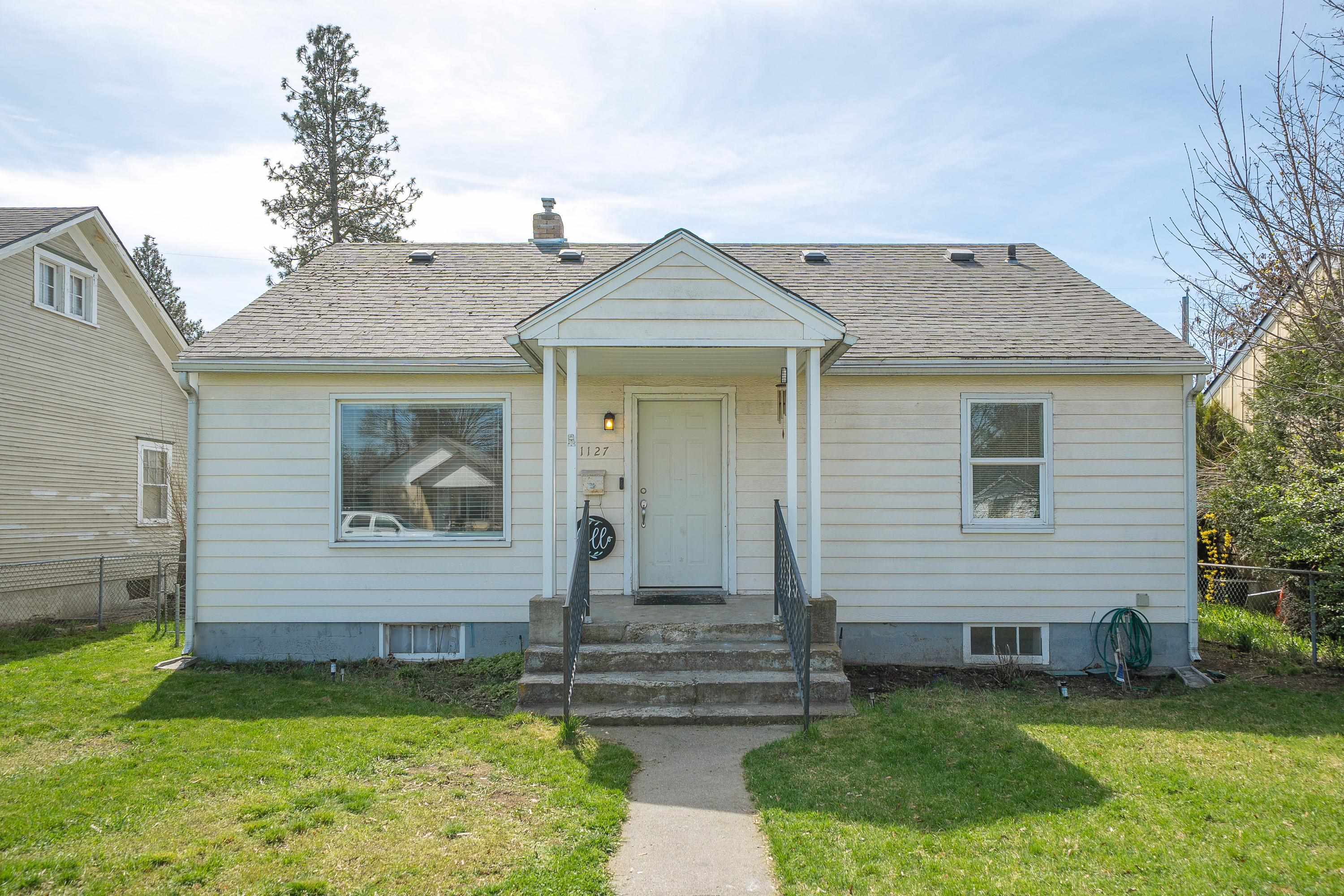 1127 W Kiernan Ave - Photo 2