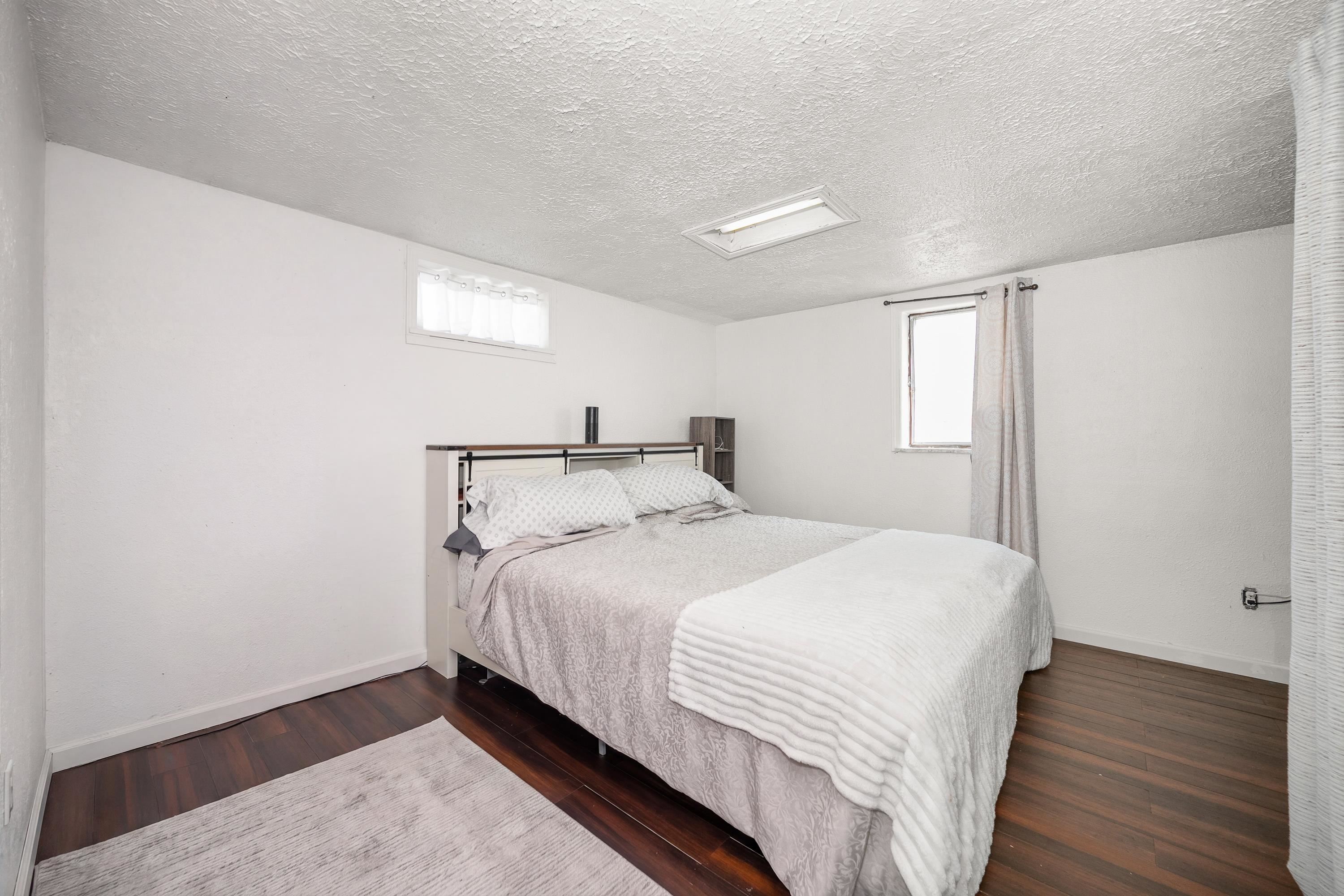1127 W Kiernan Ave - Photo 16