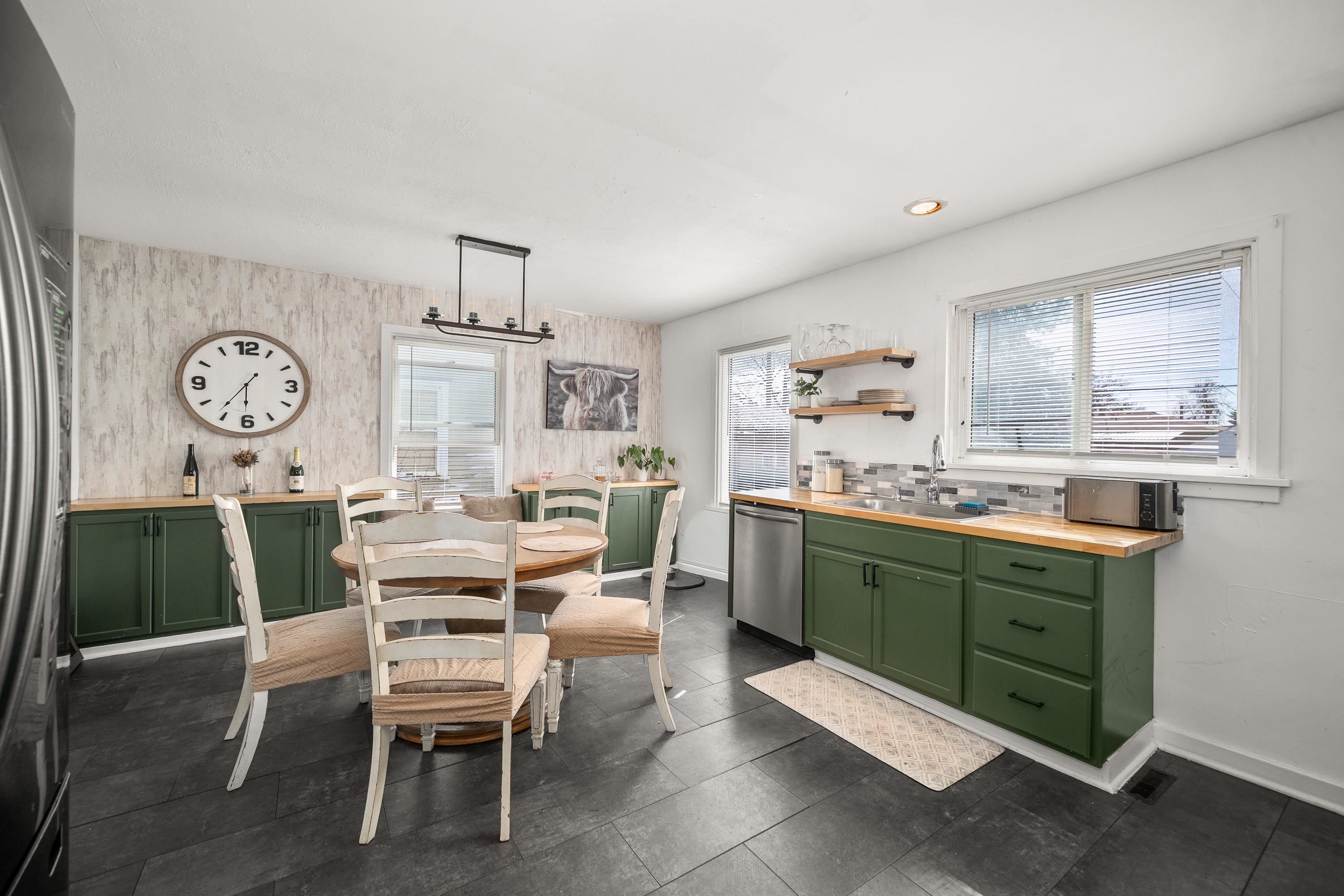1127 W Kiernan Ave - Photo 3
