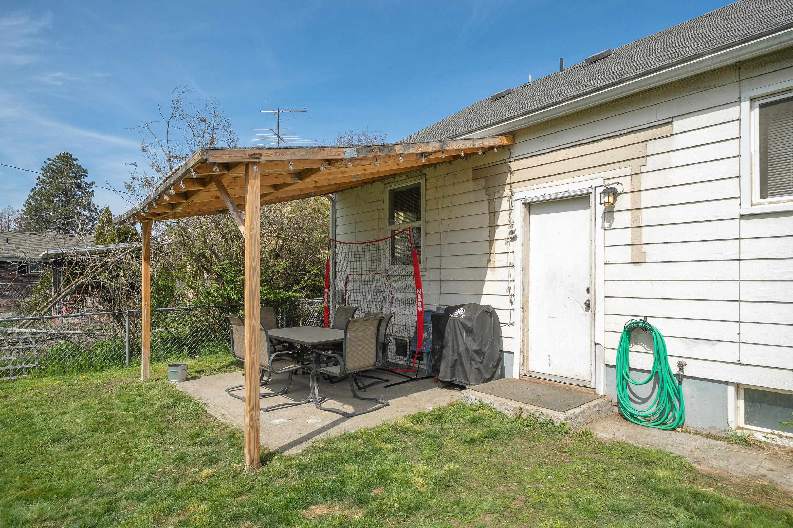 1127 W Kiernan Ave - Photo 26