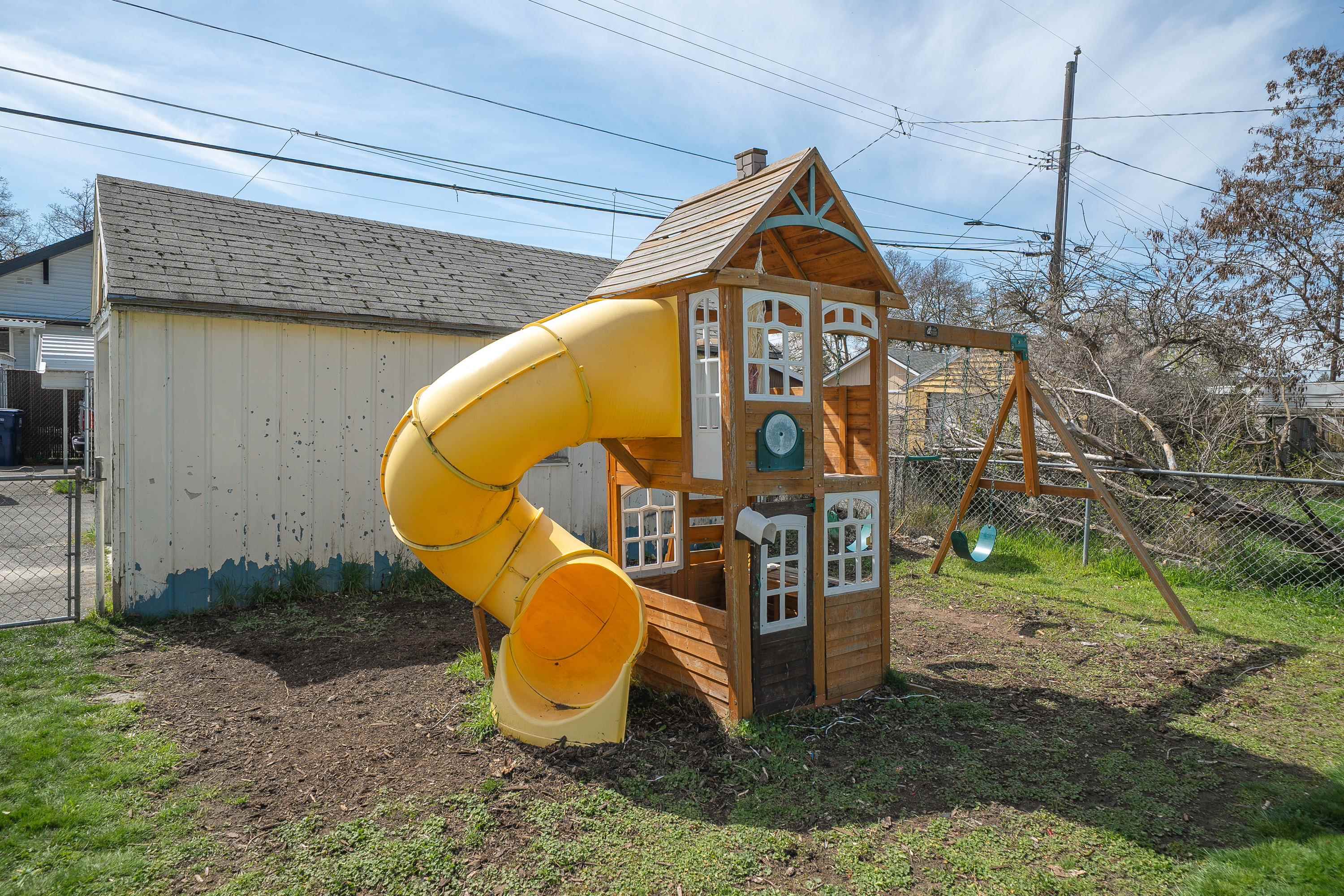 1127 W Kiernan Ave - Photo 33