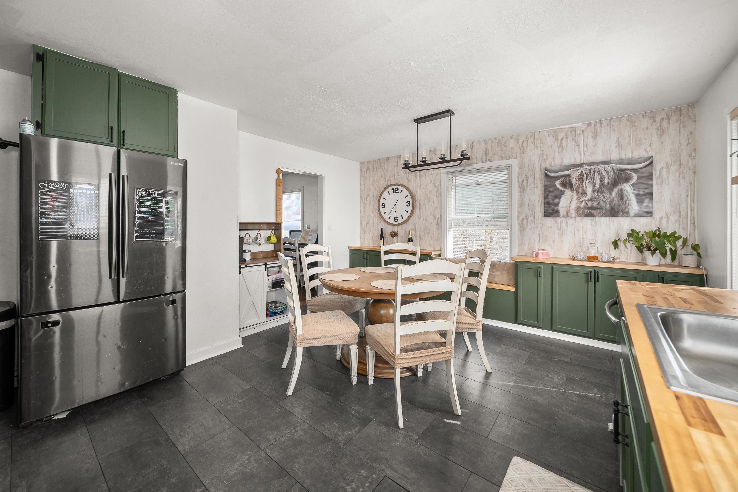 1127 W Kiernan Ave - Photo 8