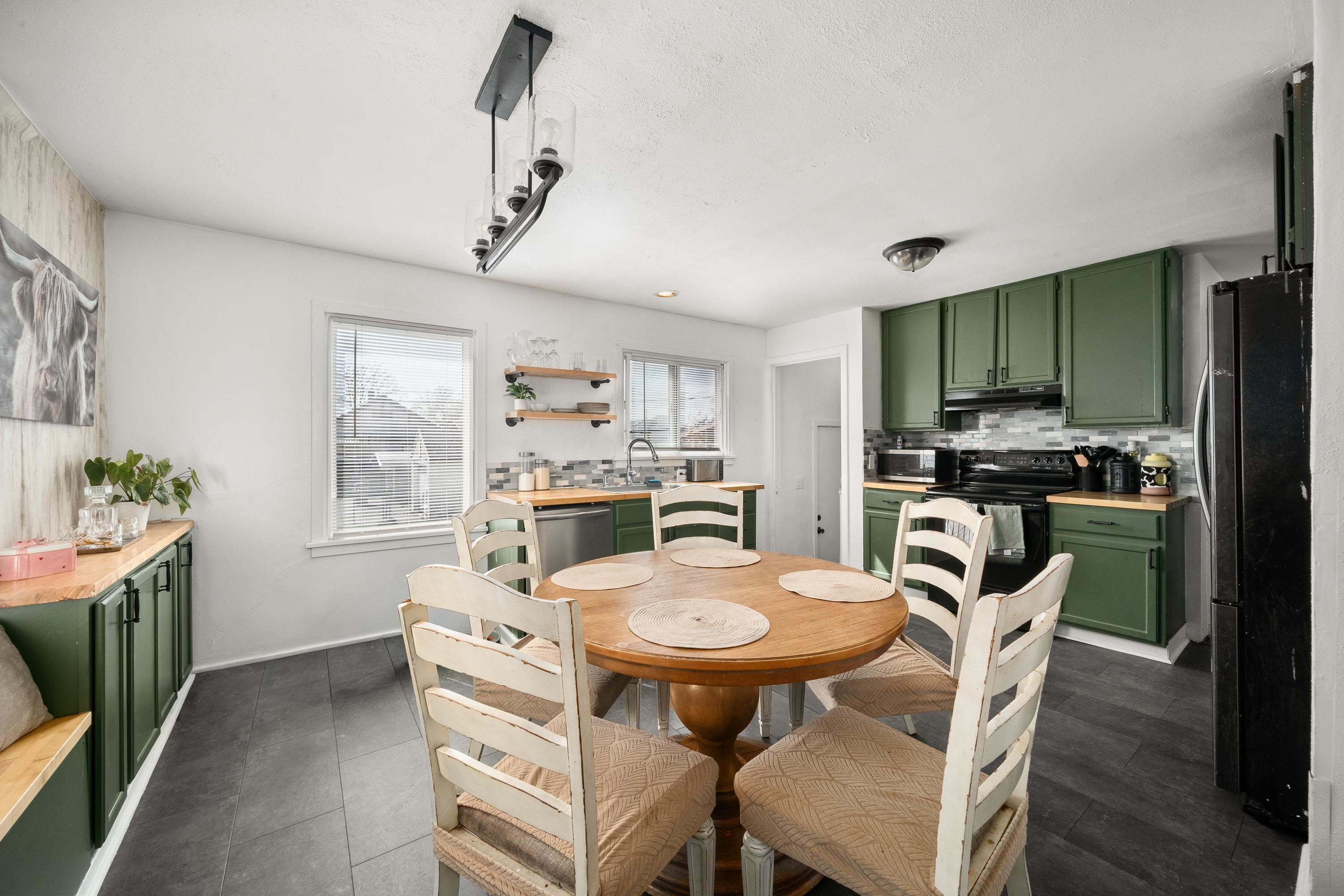 1127 W Kiernan Ave - Photo 10
