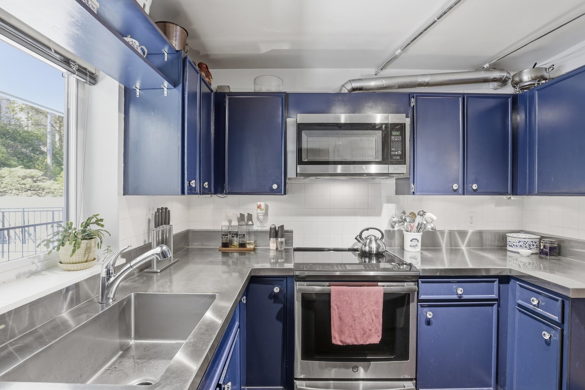 136 E Rockwood Blvd - Photo 13