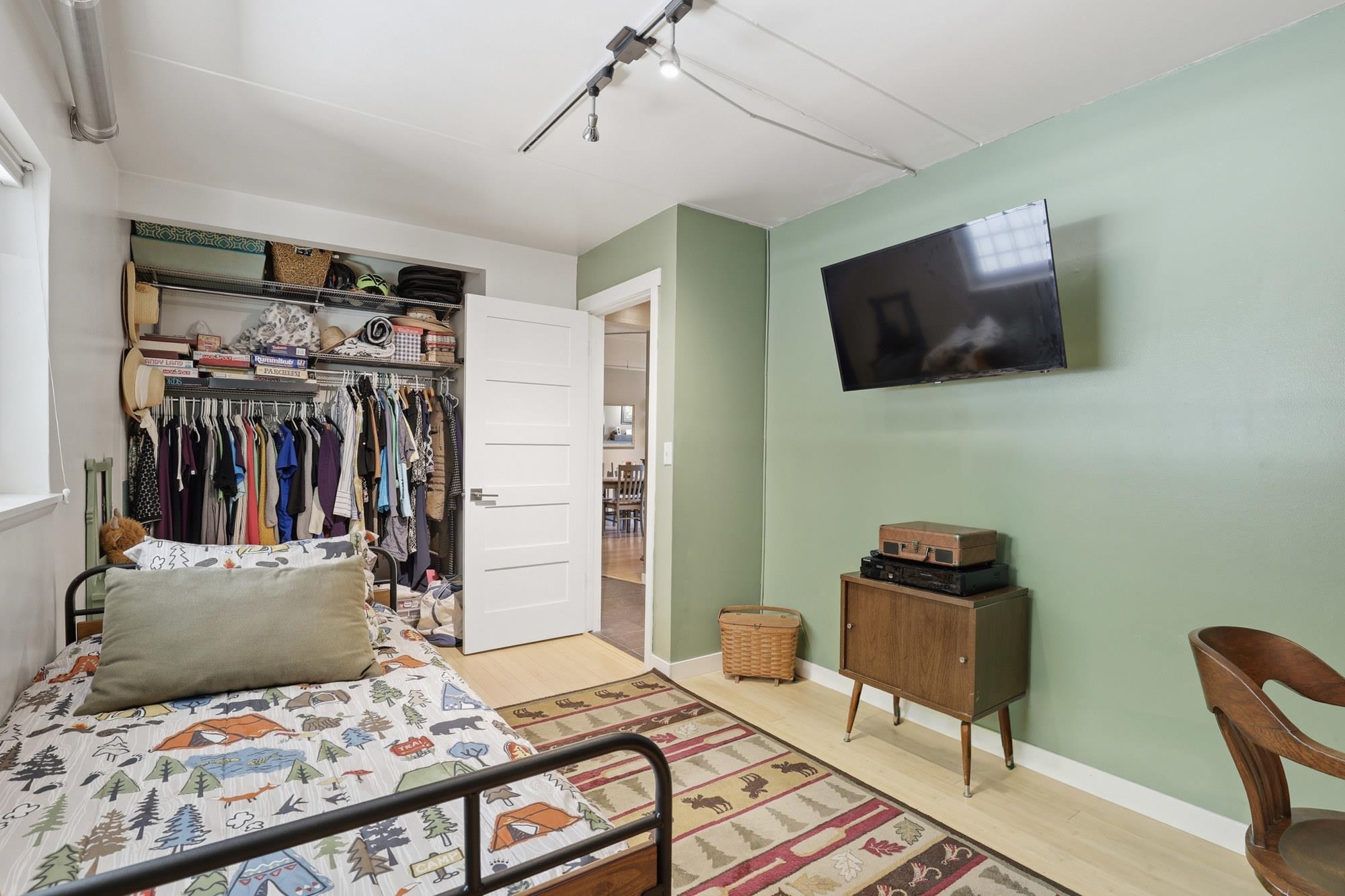 136 E Rockwood Blvd - Photo 21