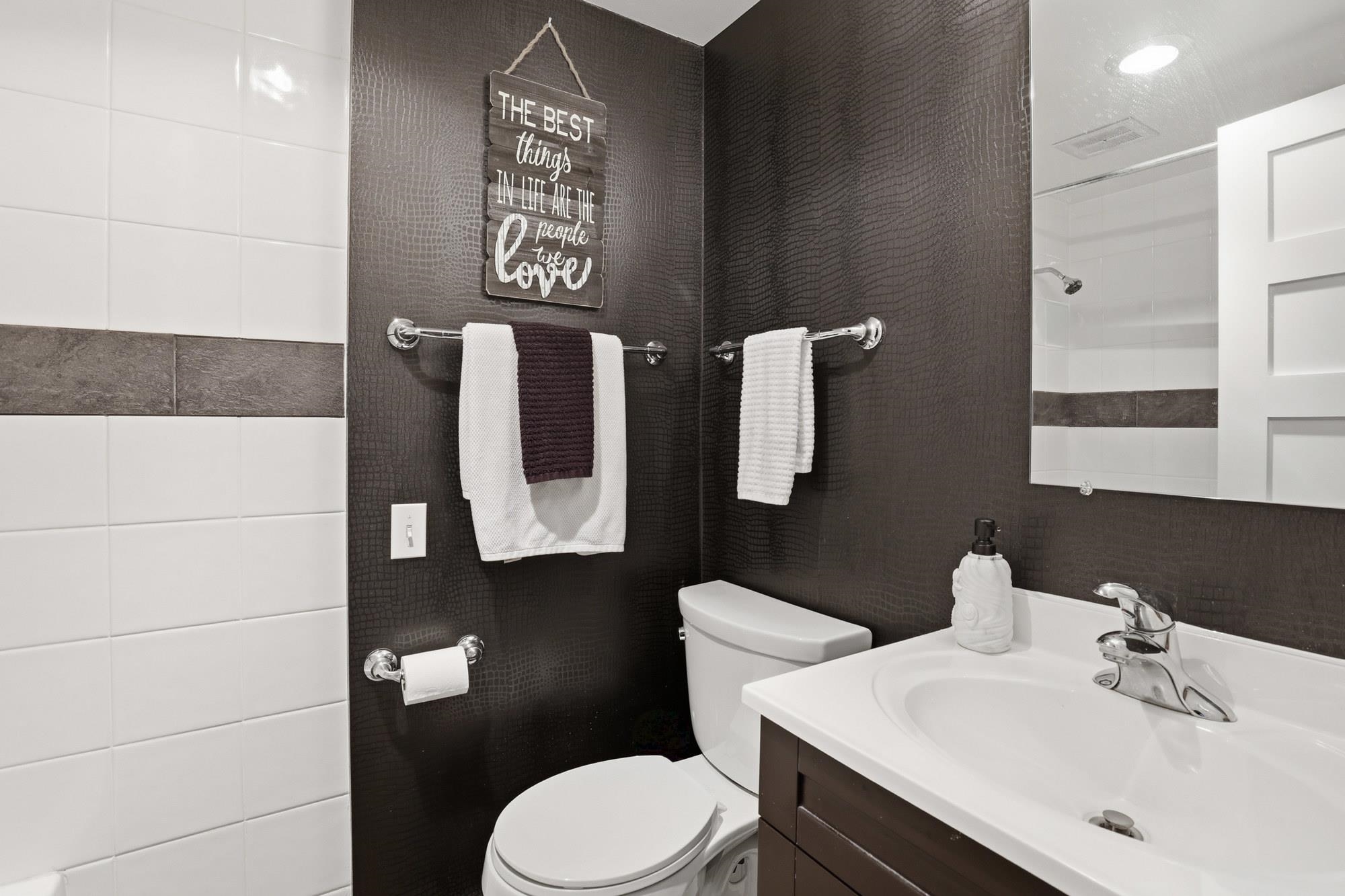 136 E Rockwood Blvd - Photo 22