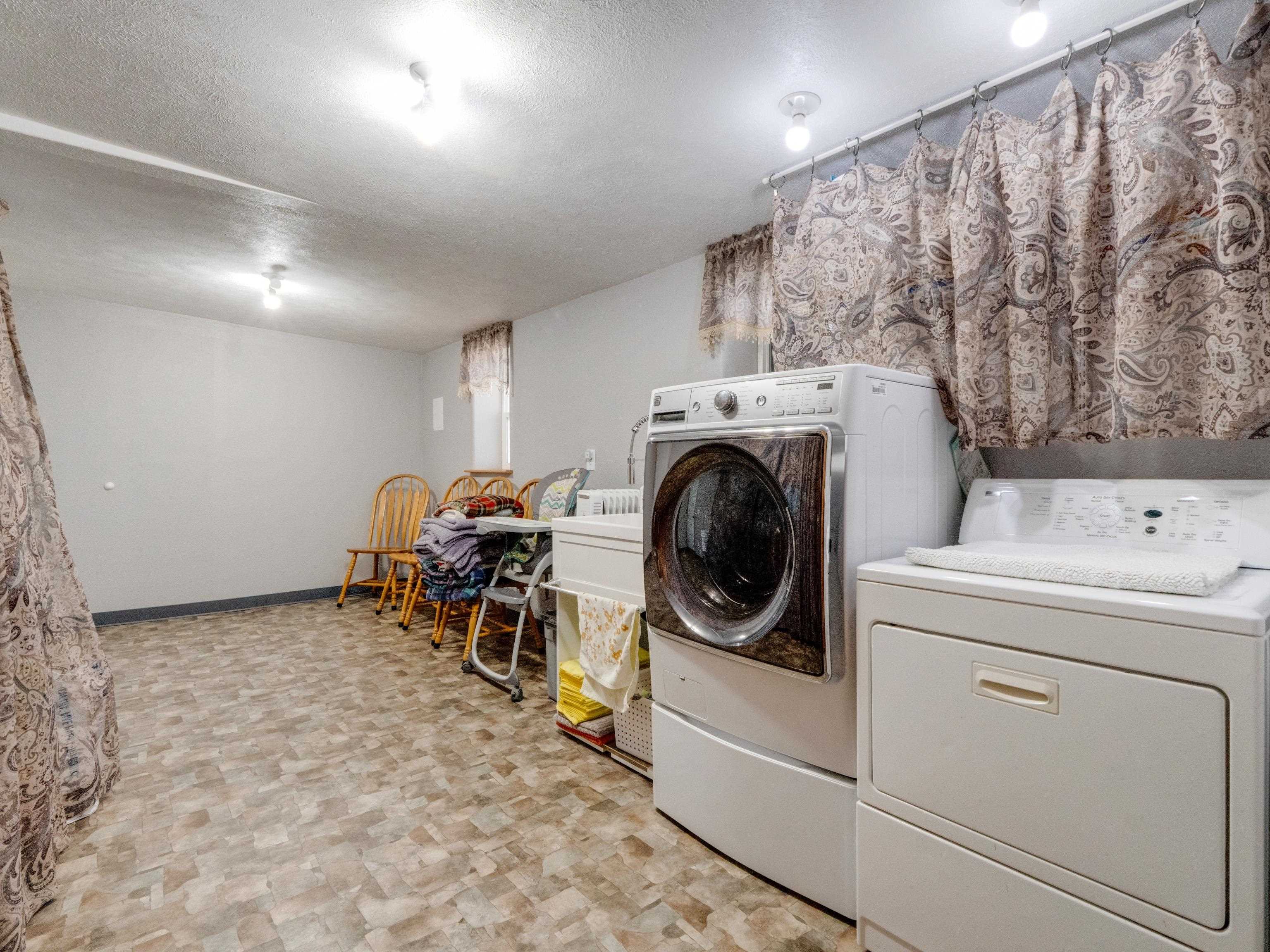 730 E Kathy Lee Ave - Photo 20