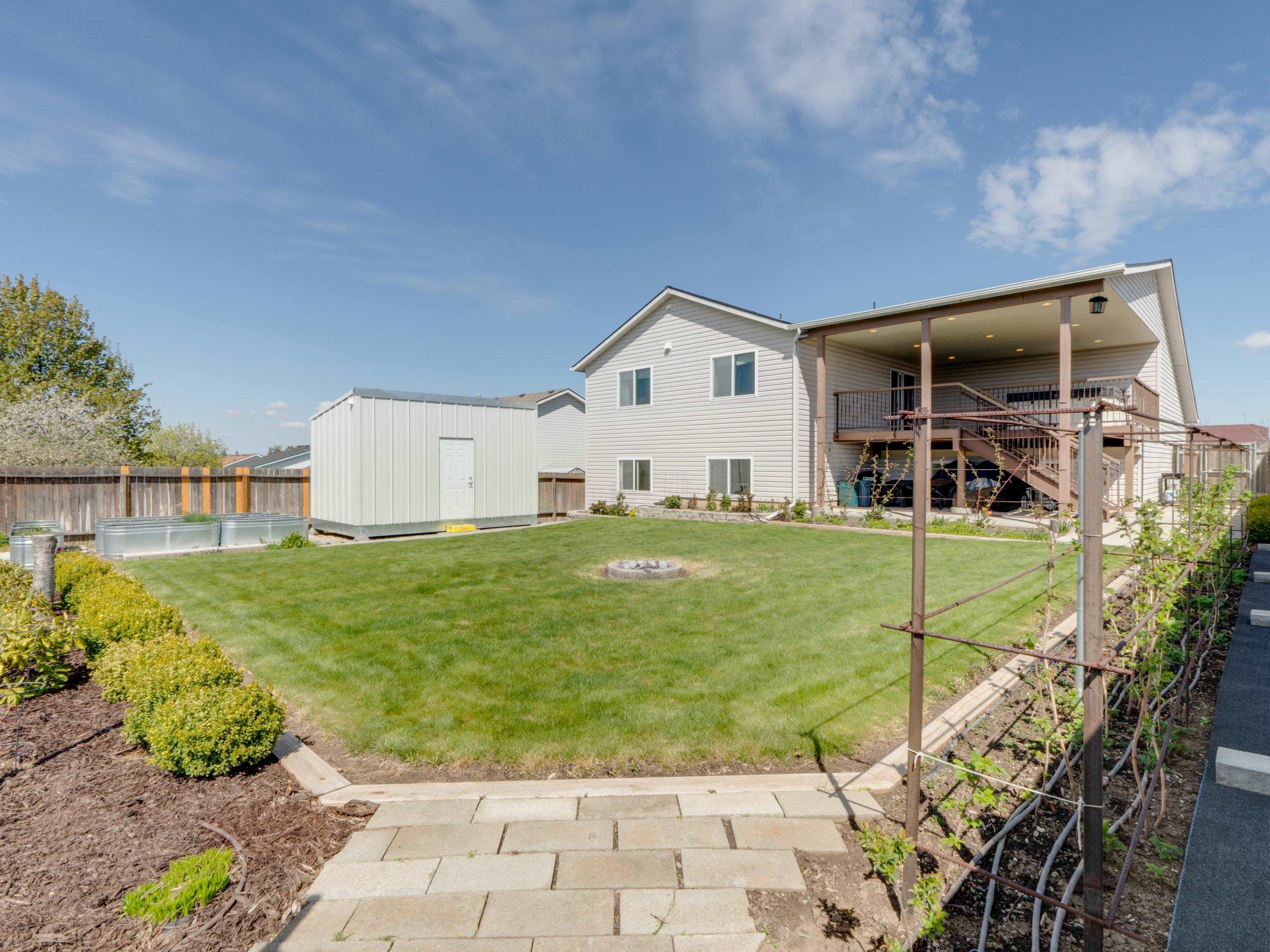 730 E Kathy Lee Ave - Photo 32