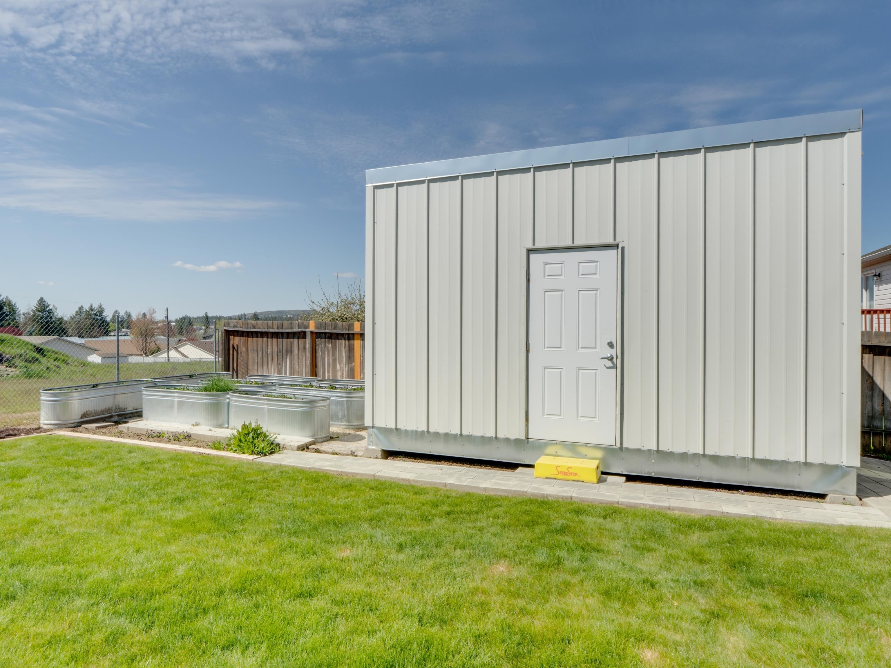 730 E Kathy Lee Ave - Photo 34