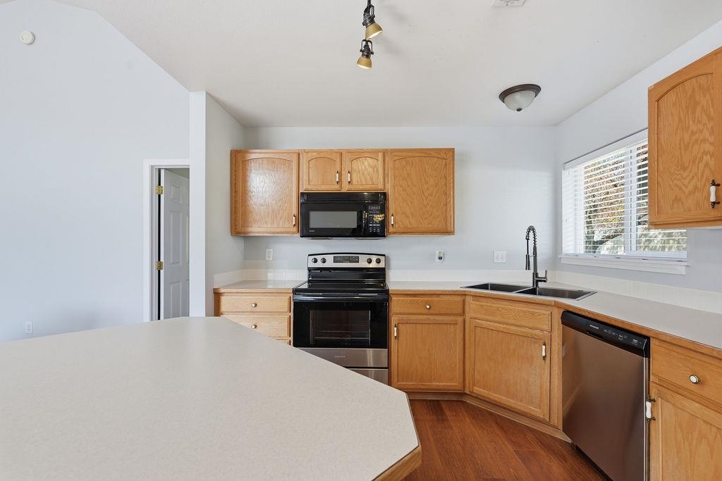 3704 S Brighton Ln - Photo 12