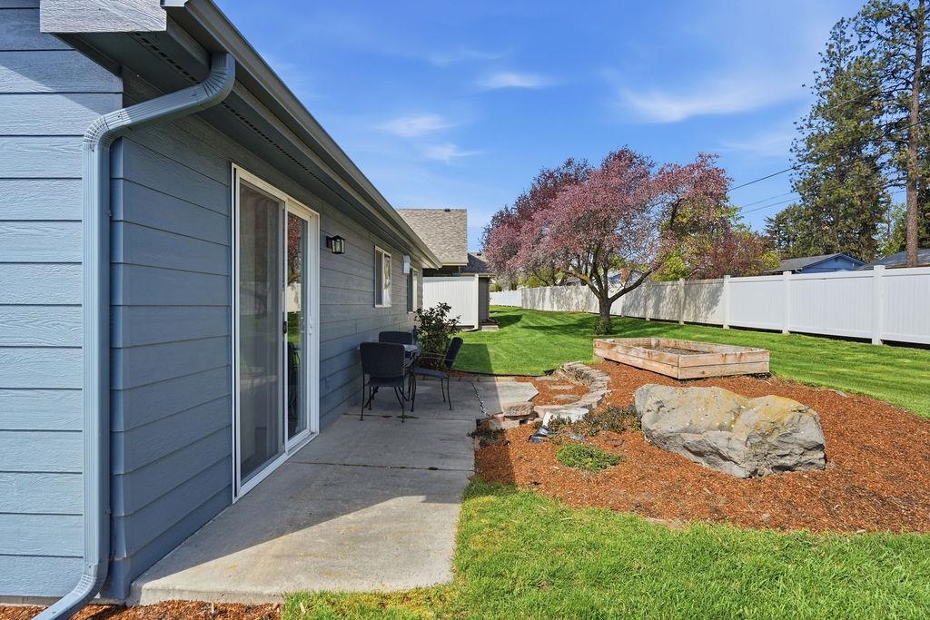 3704 S Brighton Ln - Photo 20