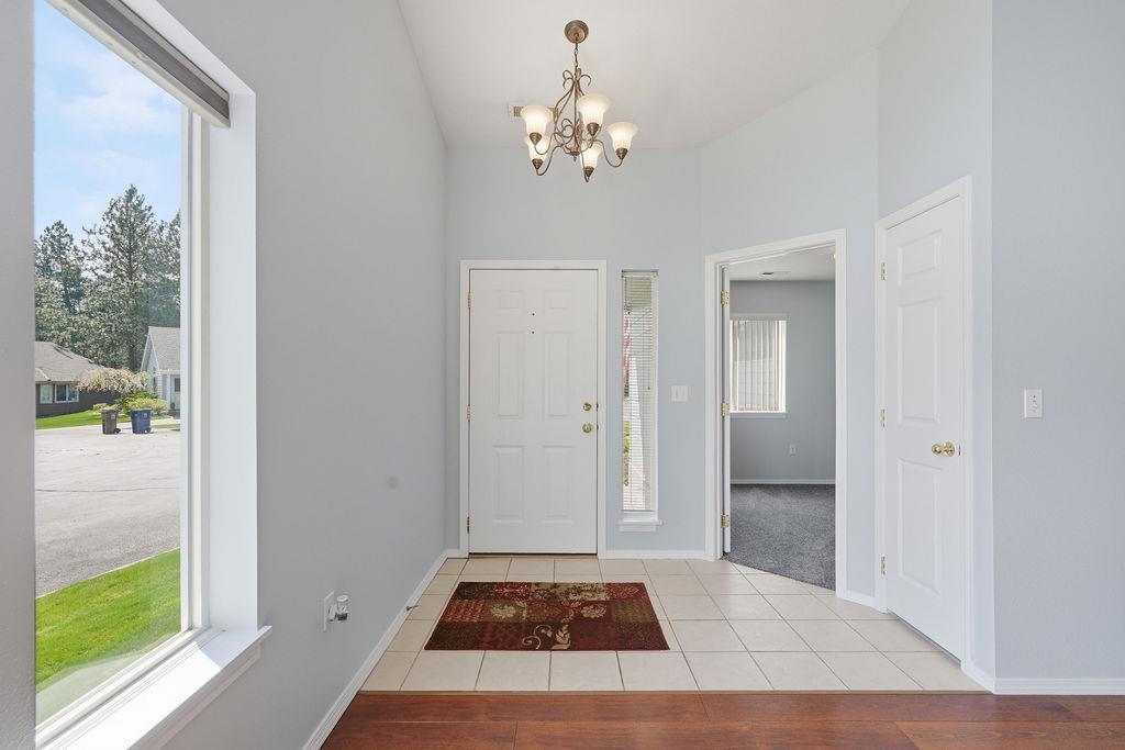 3704 S Brighton Ln - Photo 4