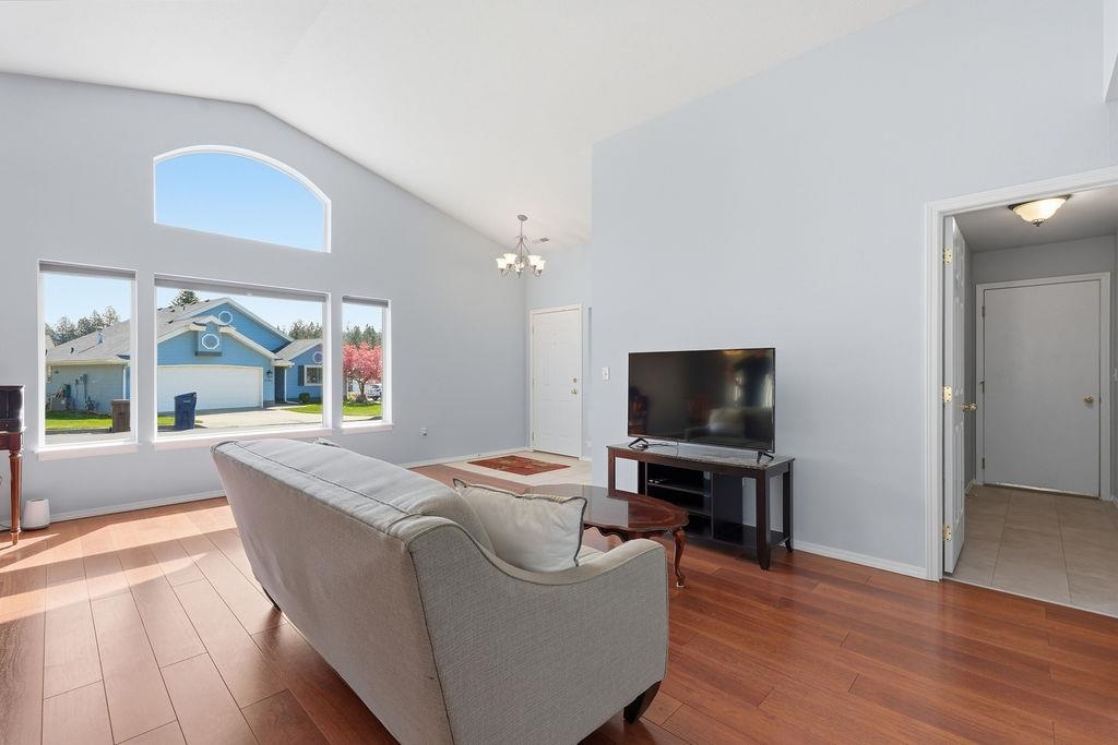 3704 S Brighton Ln - Photo 6