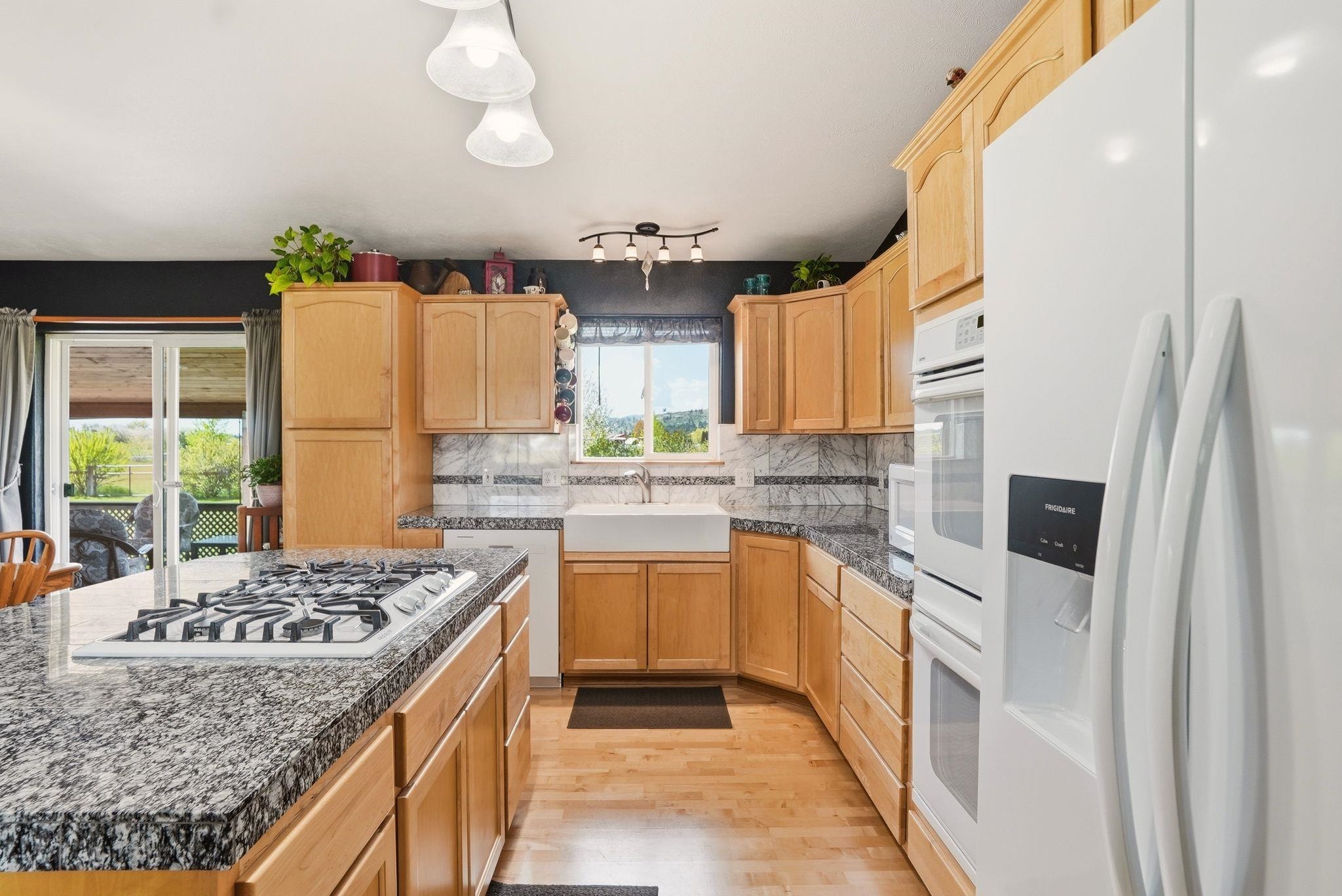 6211 N Blue Skies Ln - Photo 11