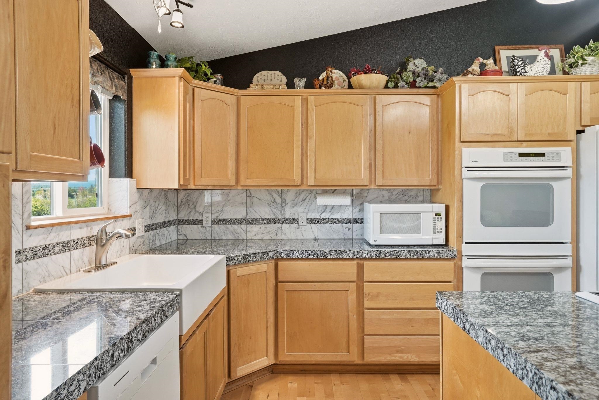 6211 N Blue Skies Ln - Photo 12