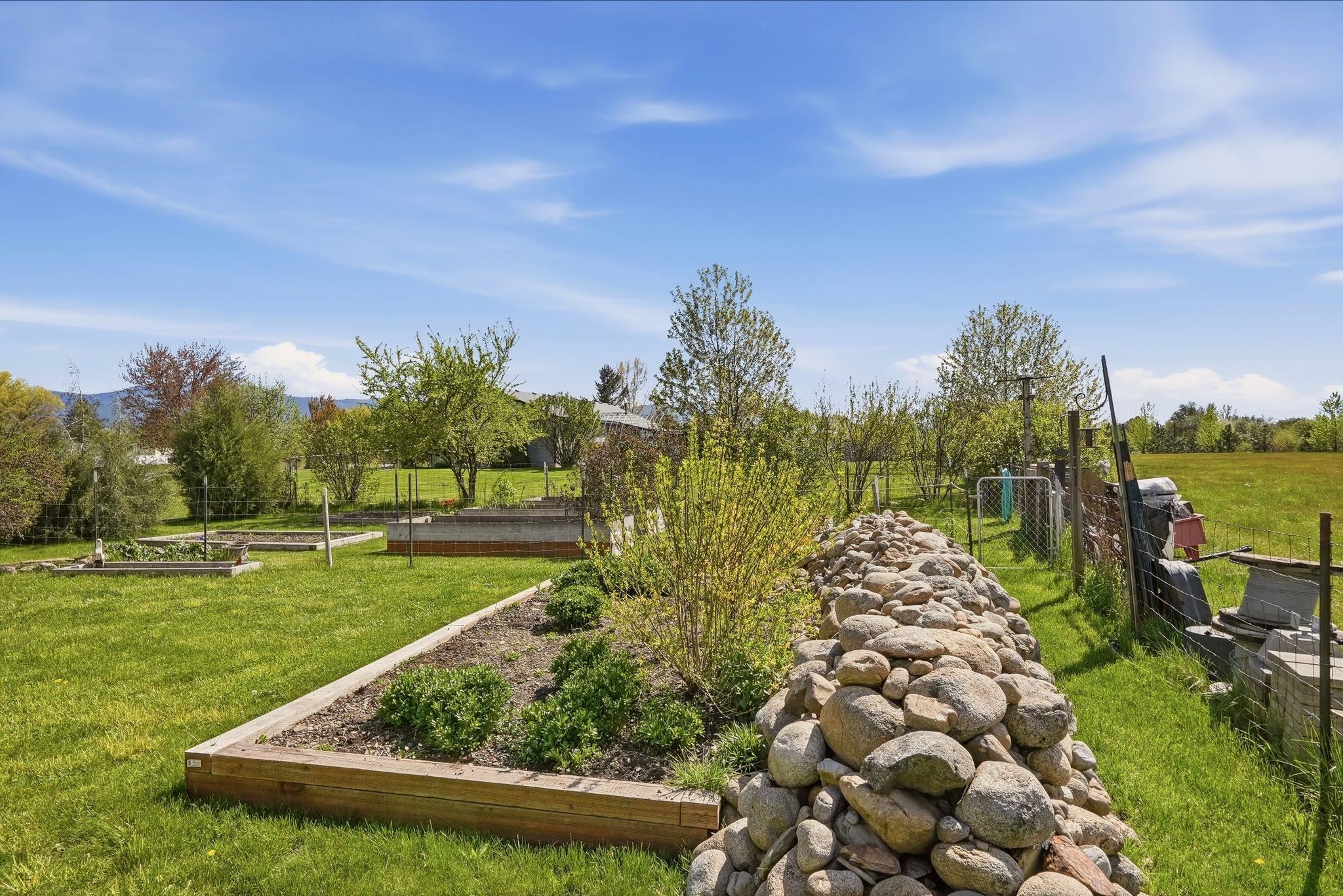 6211 N Blue Skies Ln - Photo 42
